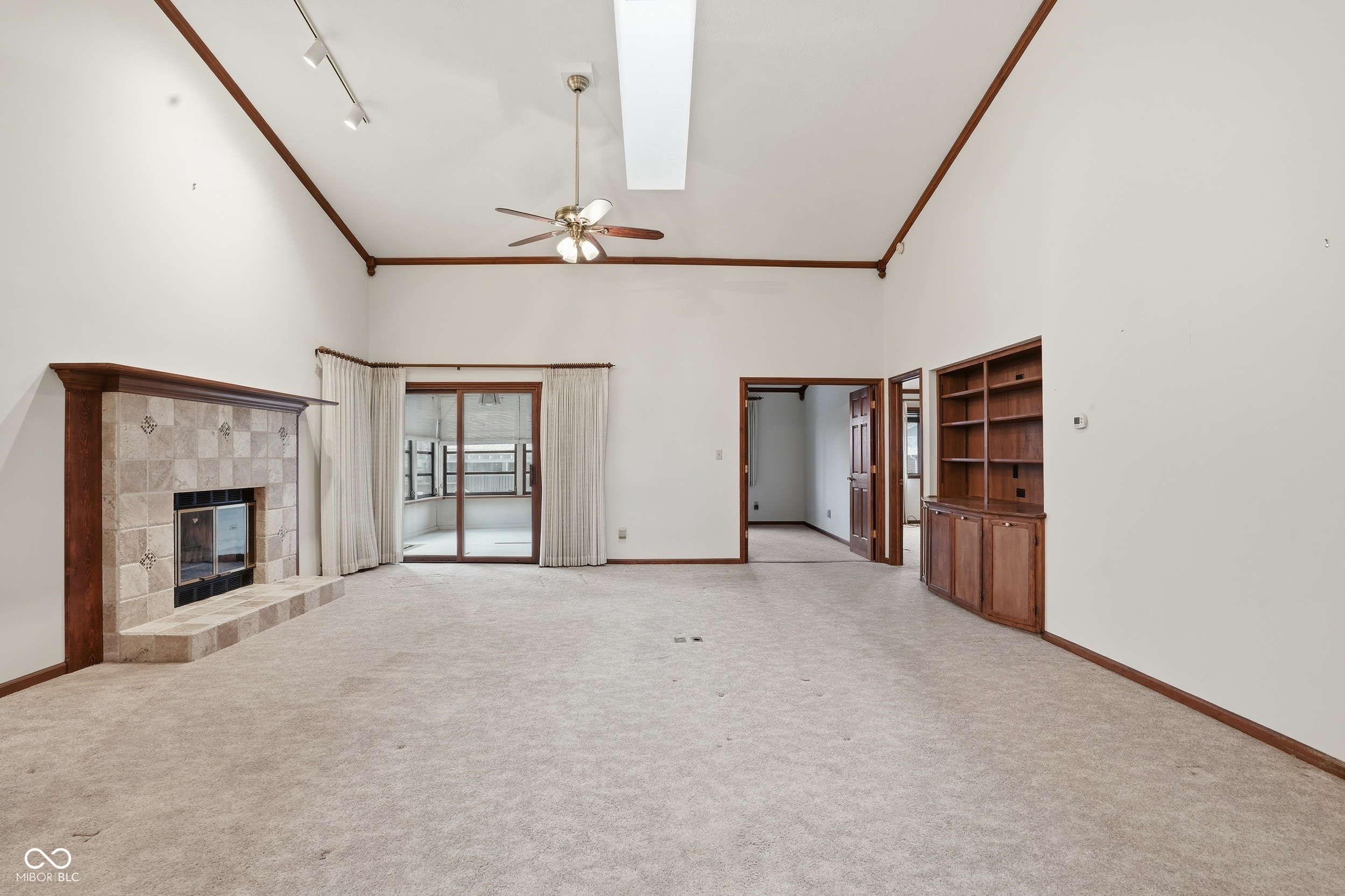 8128 Foxchase Circle