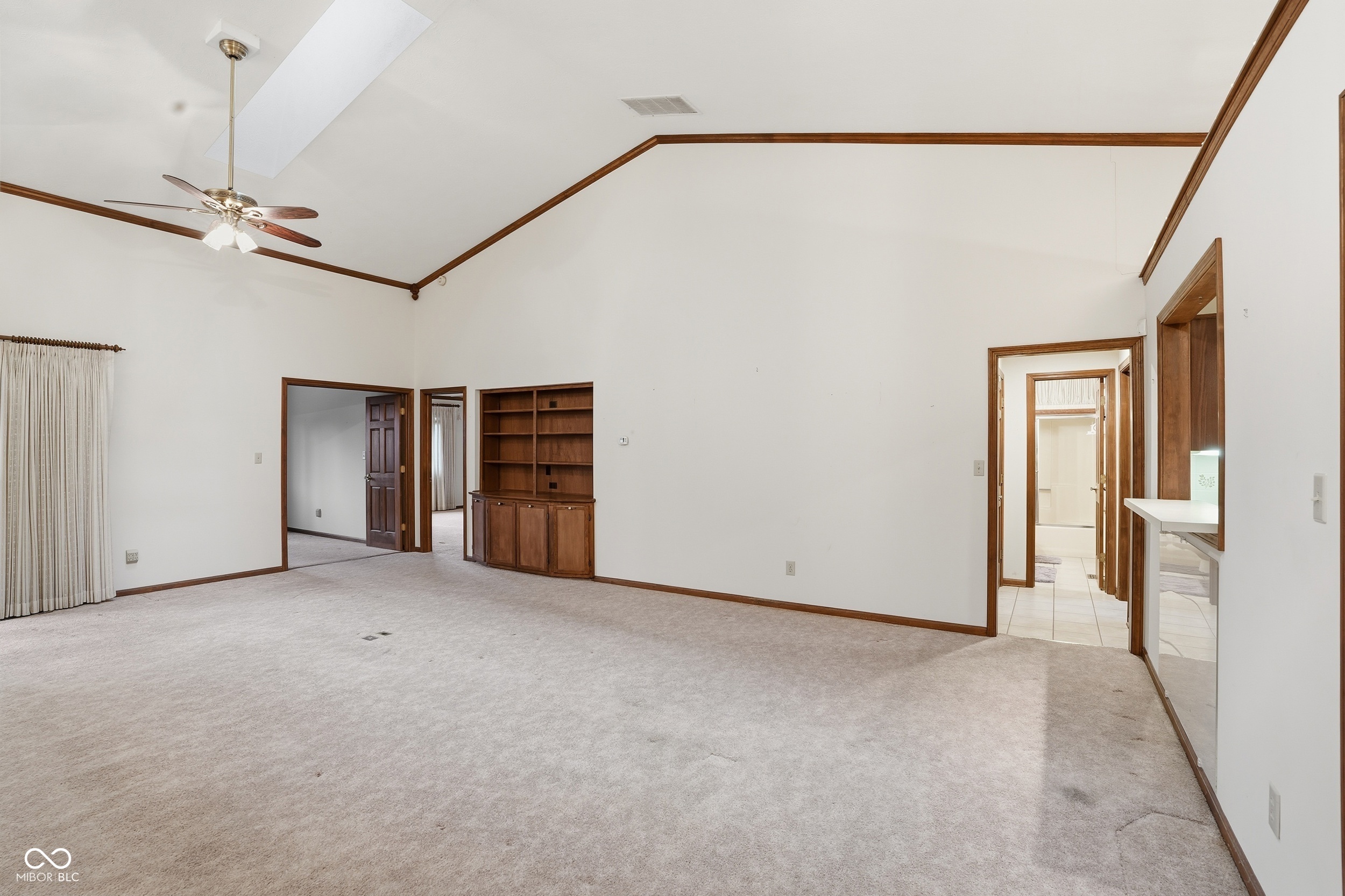 8128 Foxchase Circle