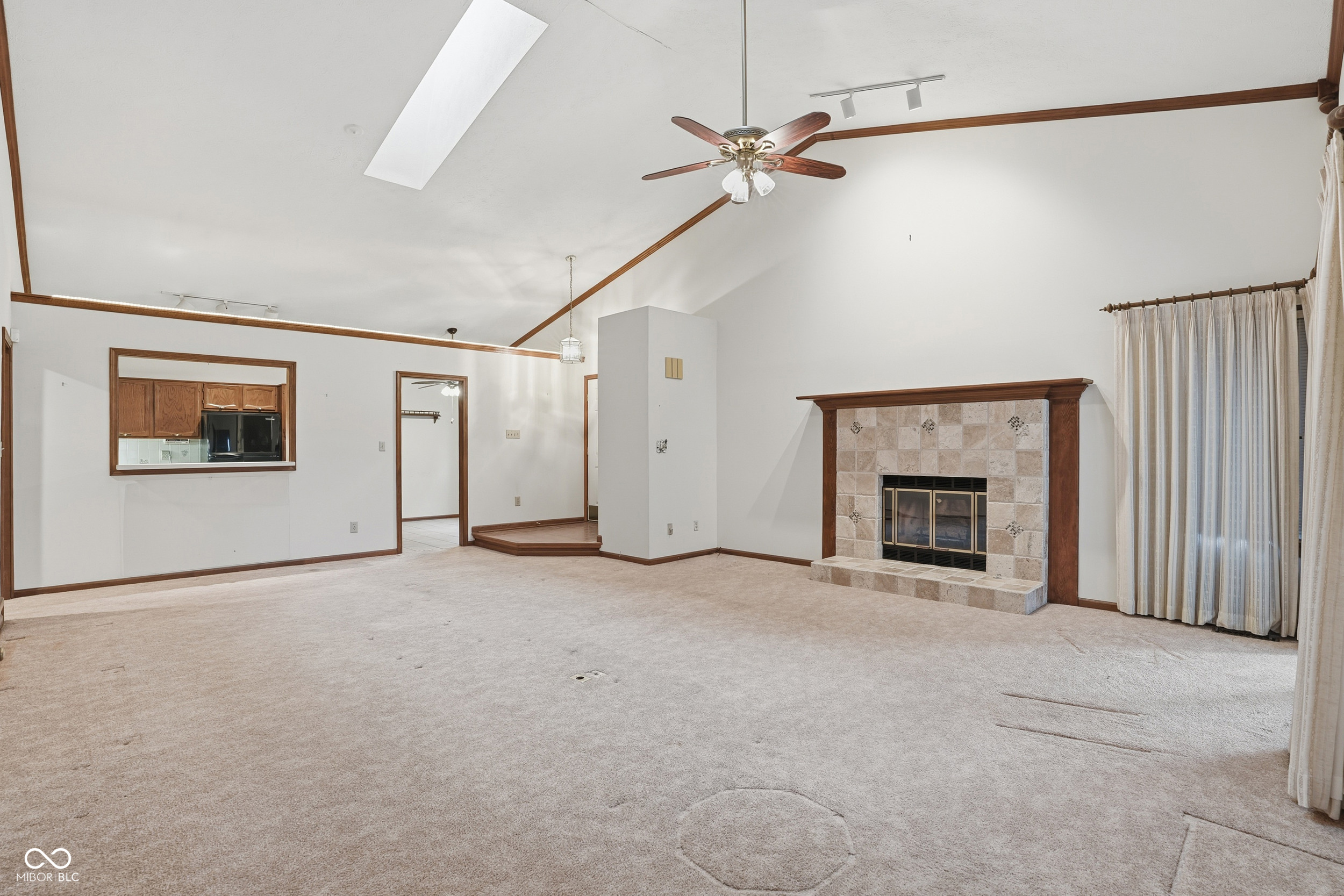 8128 Foxchase Circle