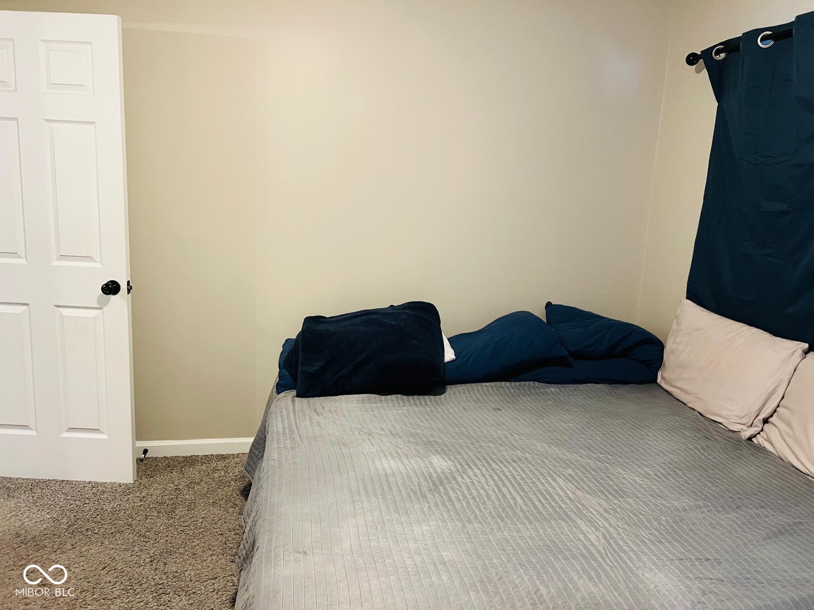 1121 N Belleview Place