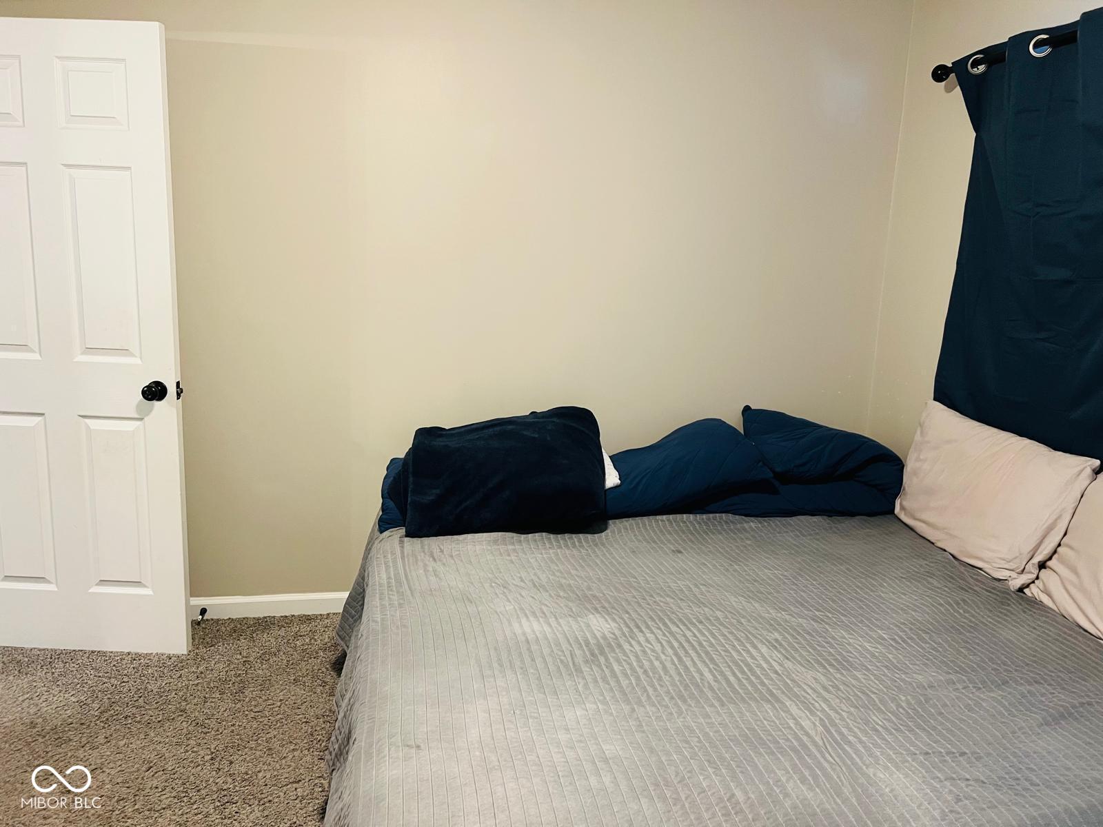 1121 N Belleview Place