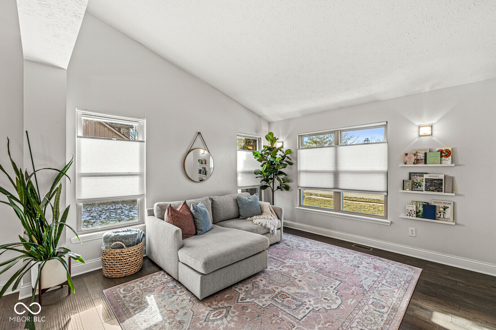 6819 Bluffridge Parkway