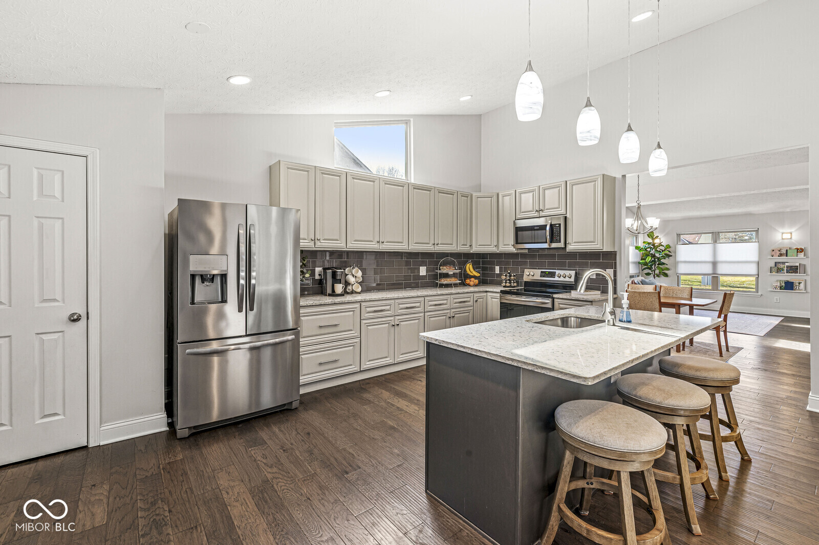 6819 Bluffridge Parkway