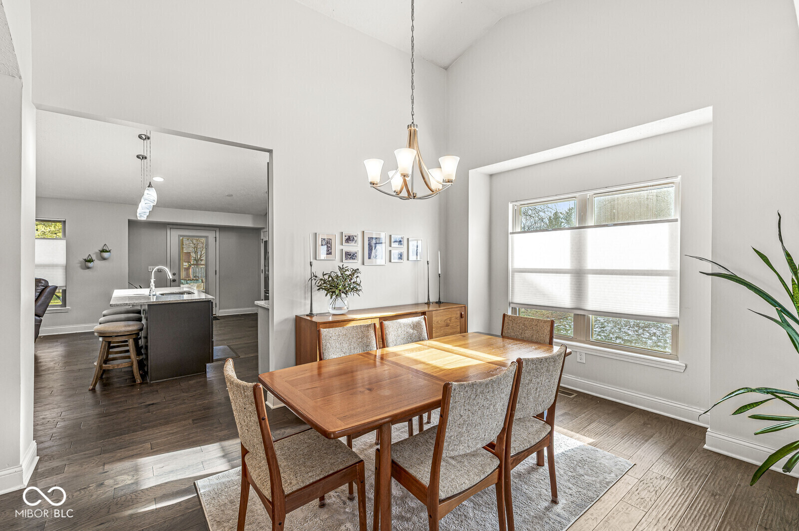 6819 Bluffridge Parkway