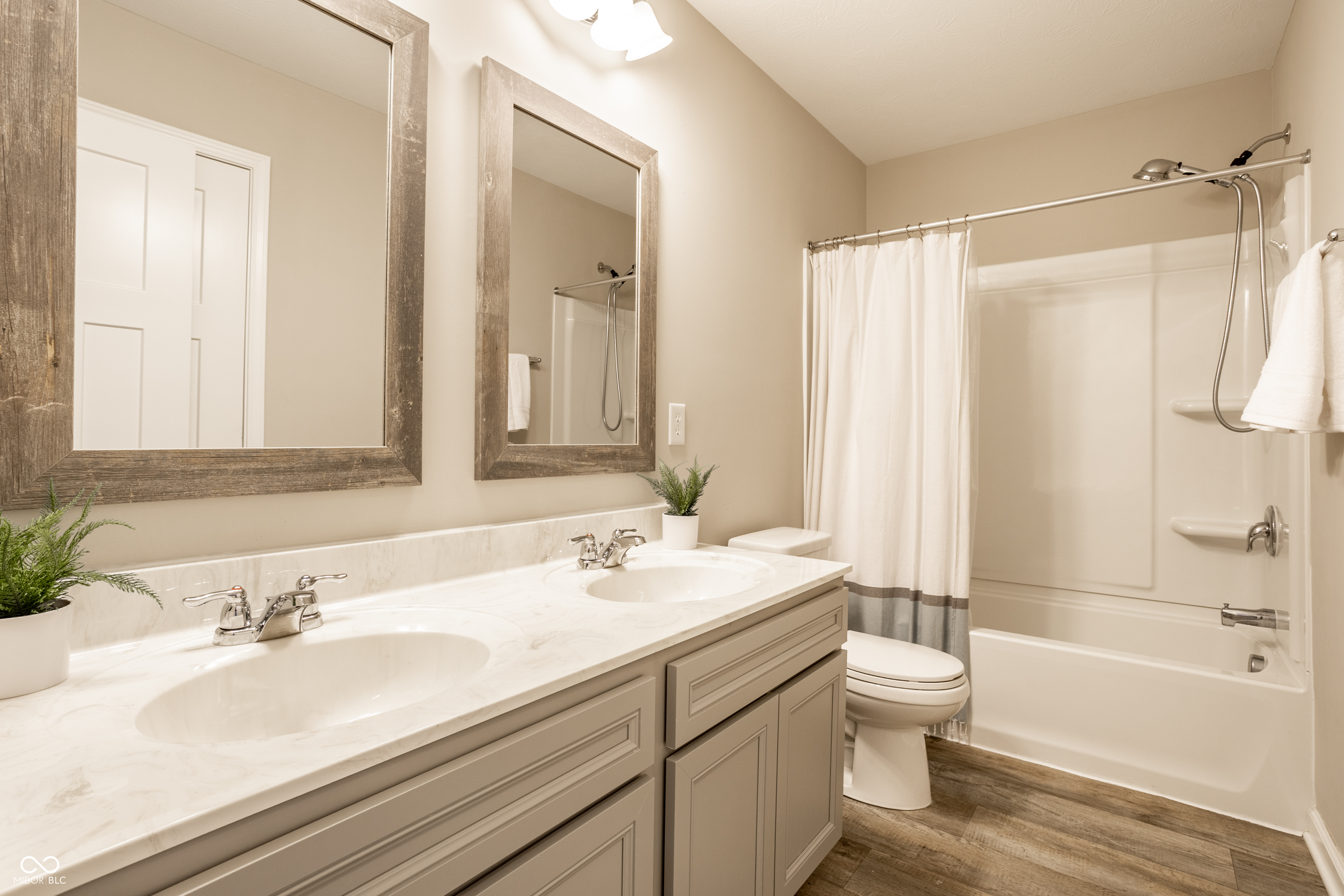 16740 Broken Arrow Drive