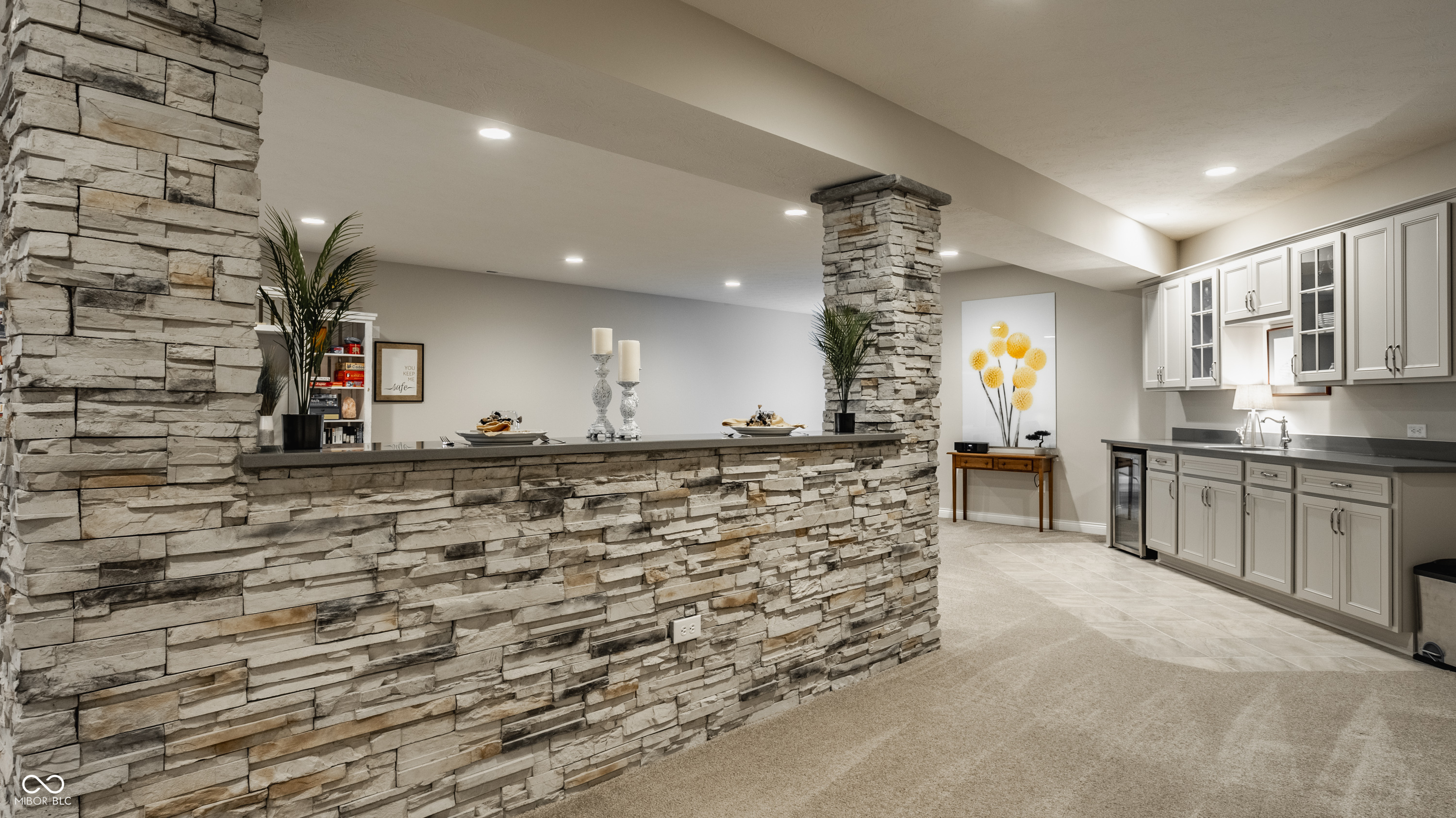 1127 Frenzel Parkway