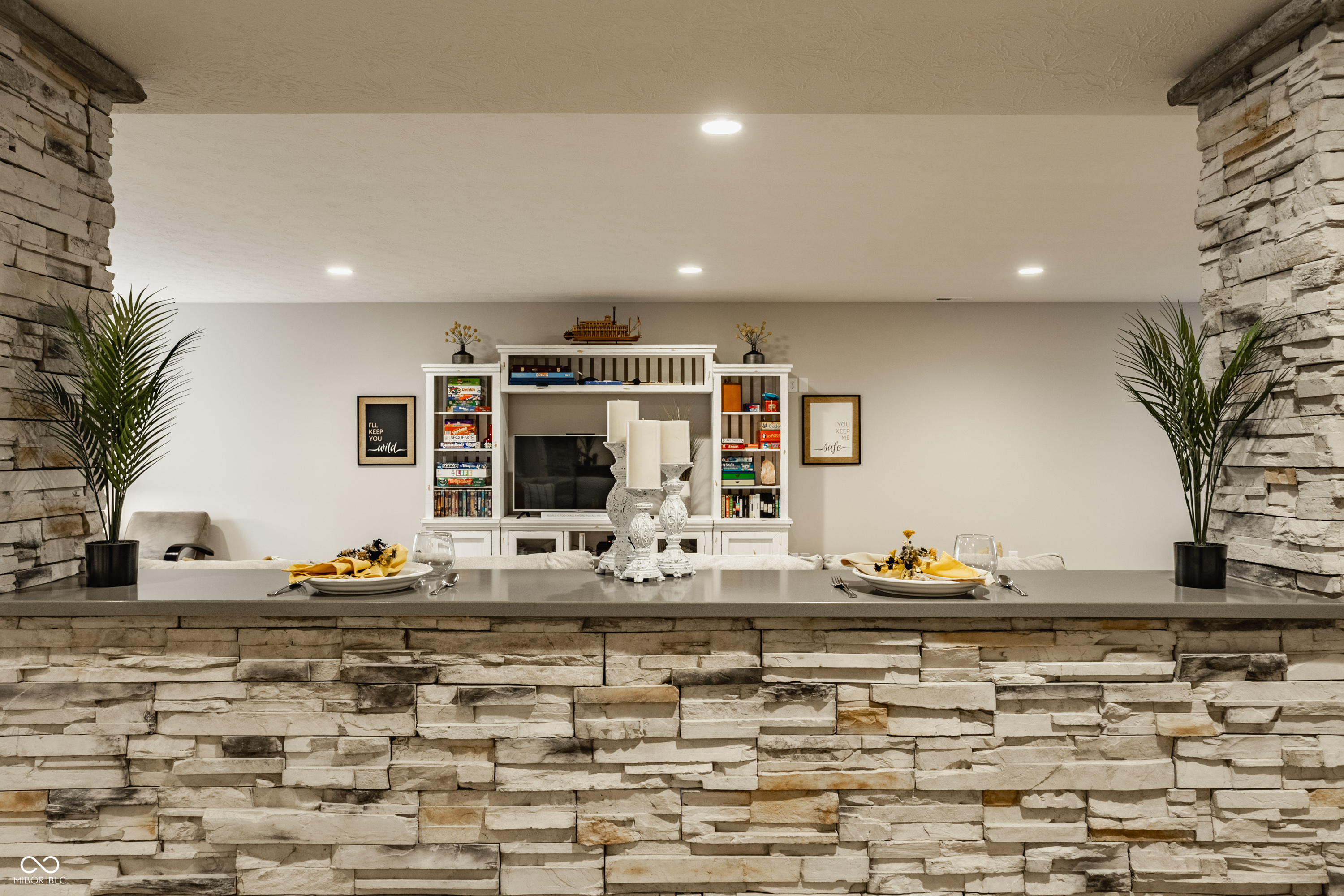 1127 Frenzel Parkway