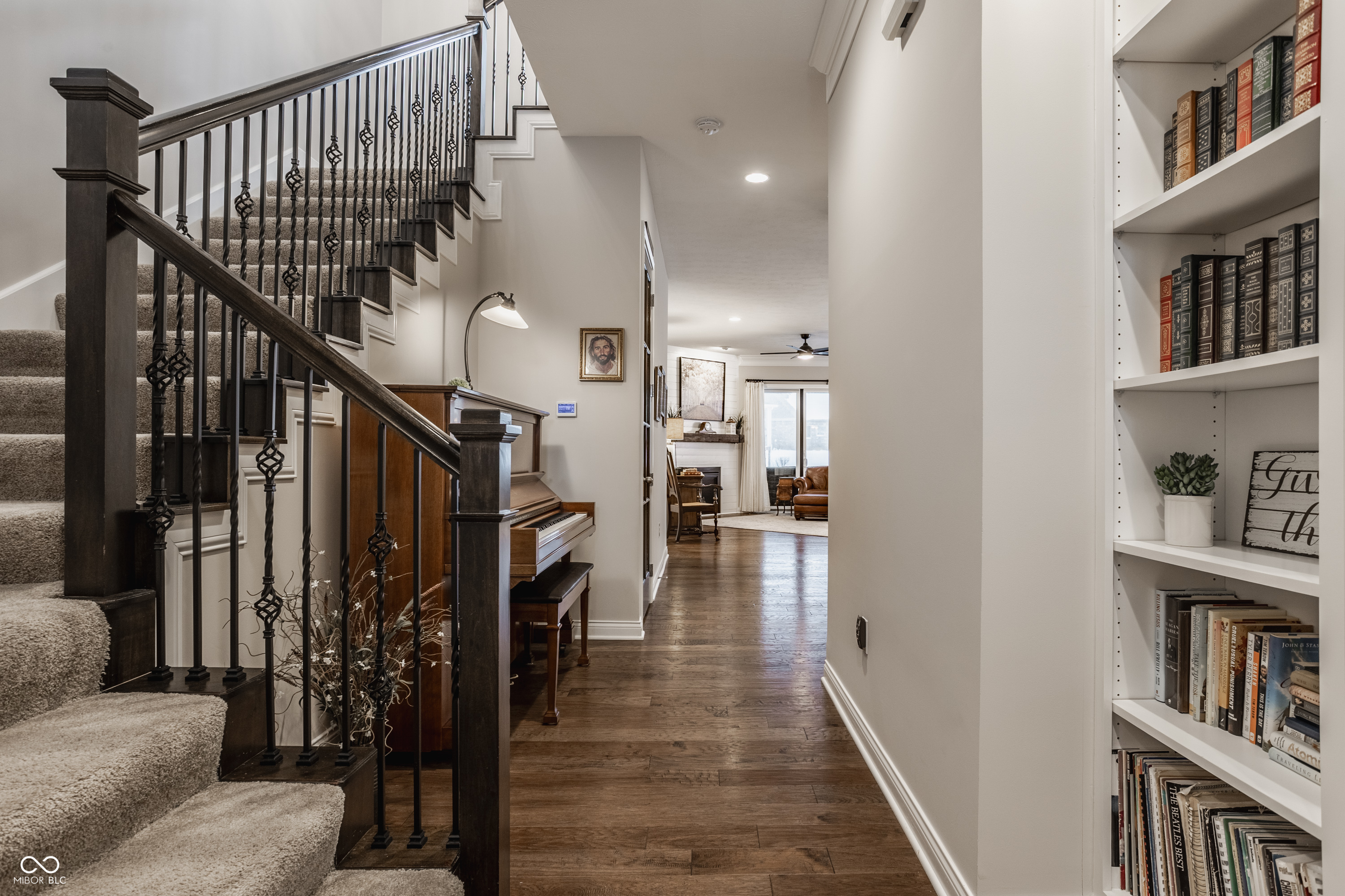 1127 Frenzel Parkway