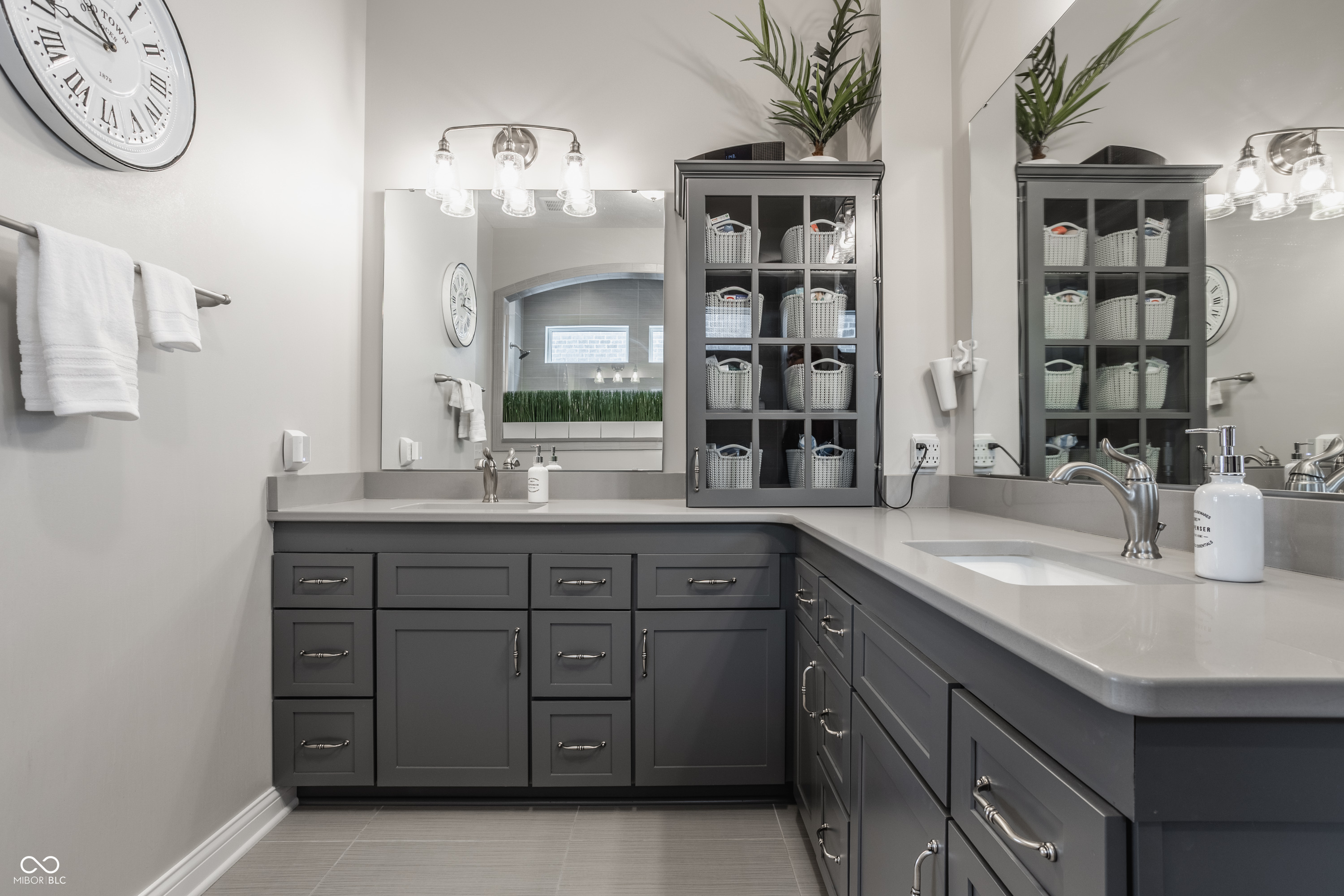 1127 Frenzel Parkway