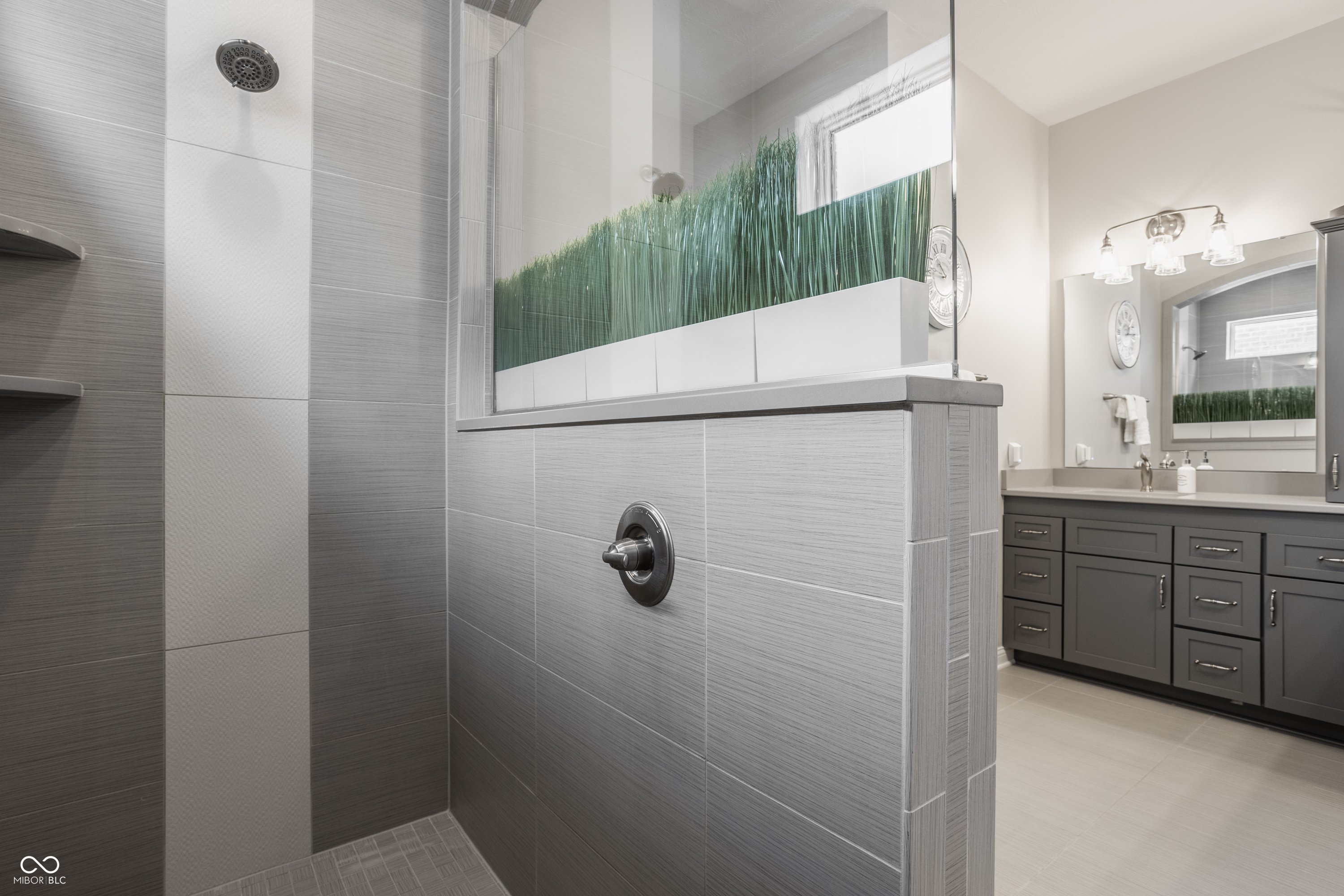 1127 Frenzel Parkway