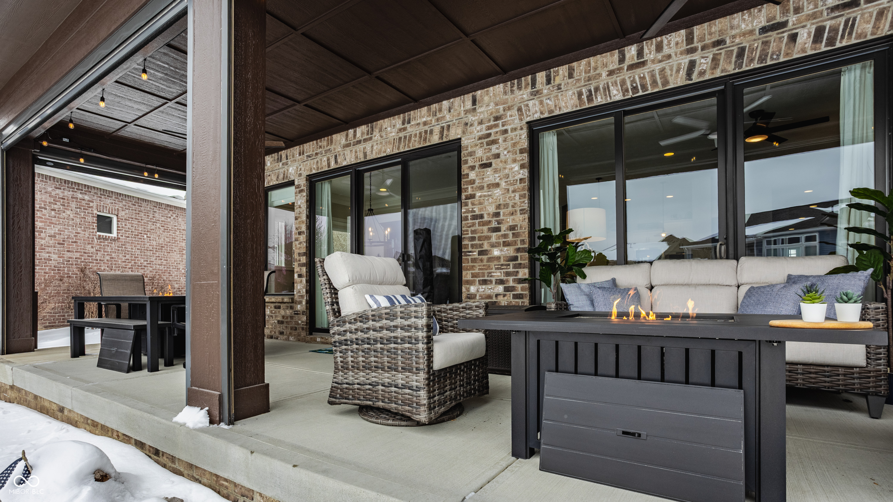 1127 Frenzel Parkway