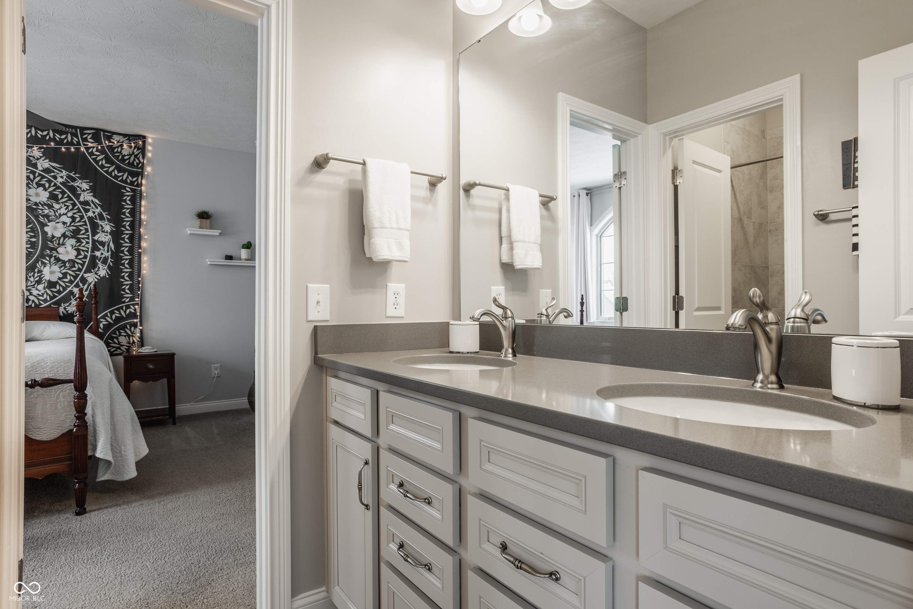 1127 Frenzel Parkway