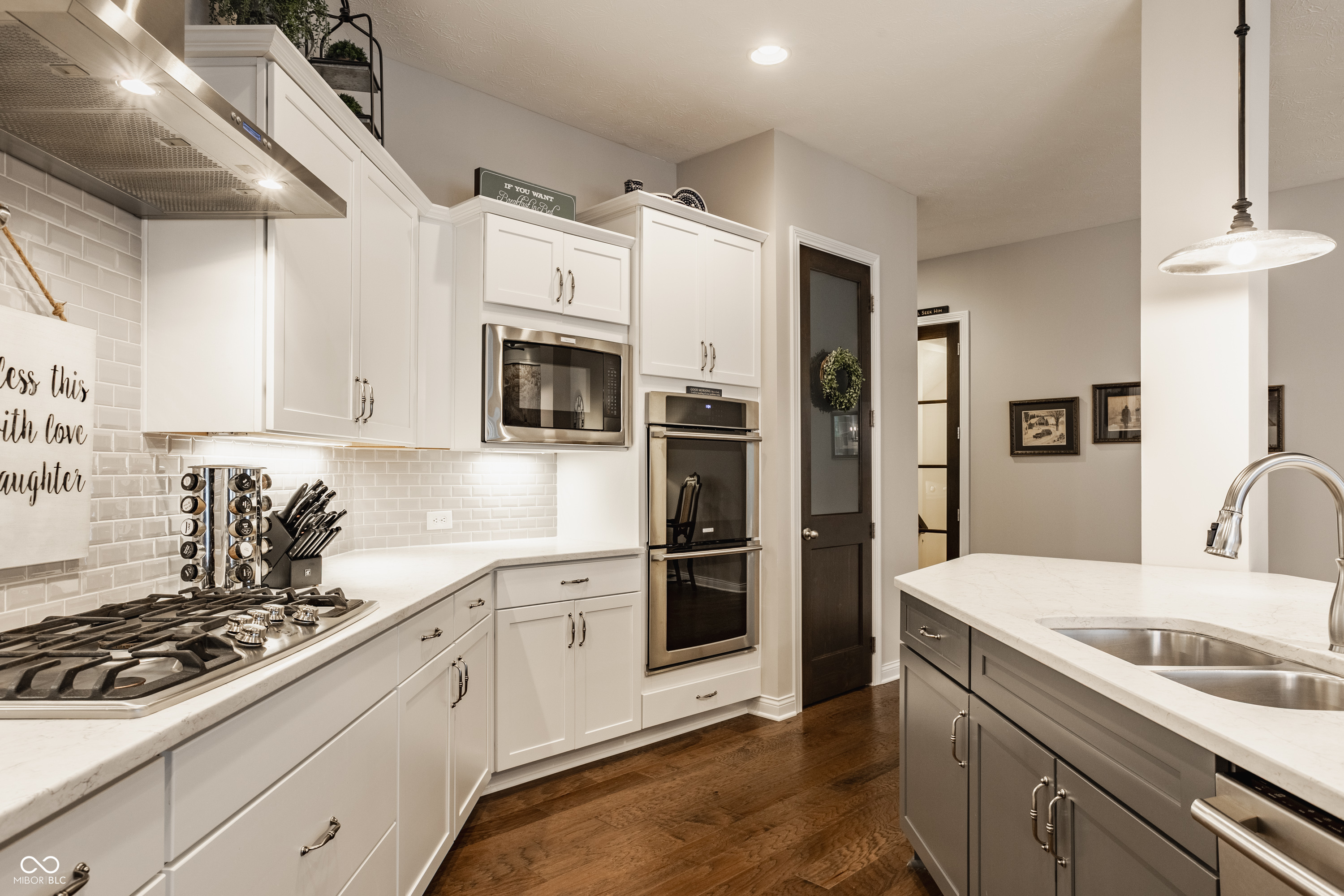 1127 Frenzel Parkway