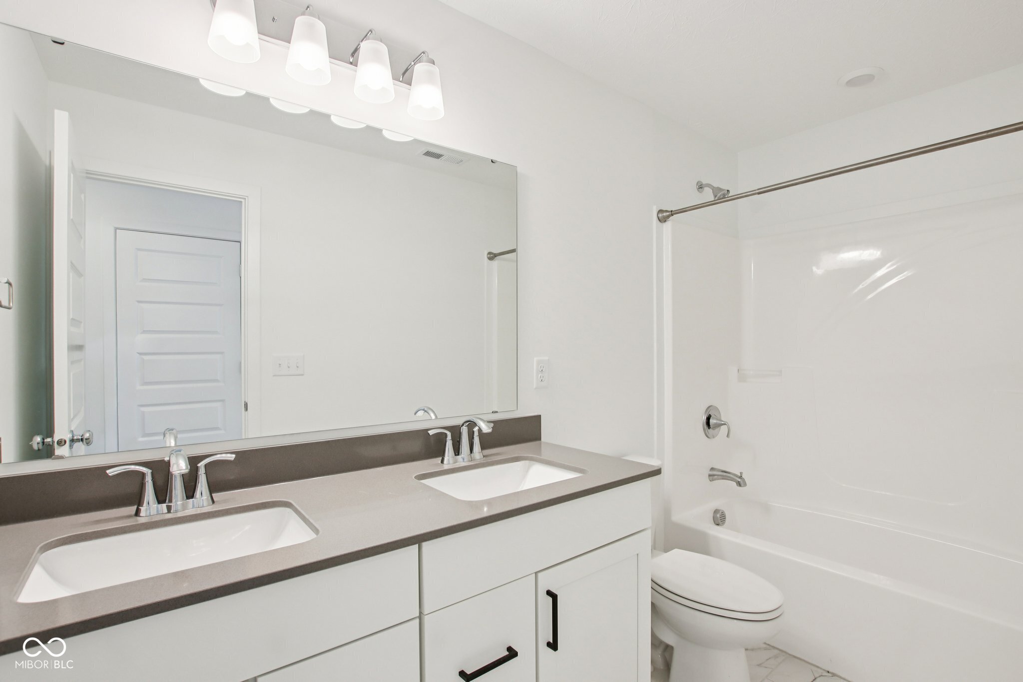 325 Middleton Circle