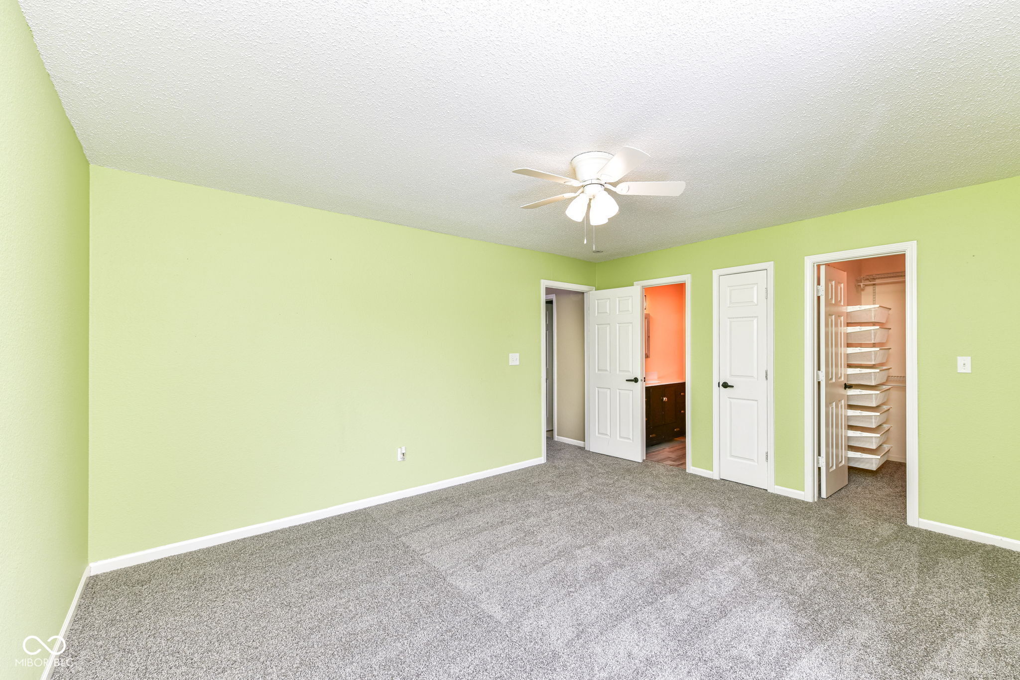 19304 Fox Chase Drive