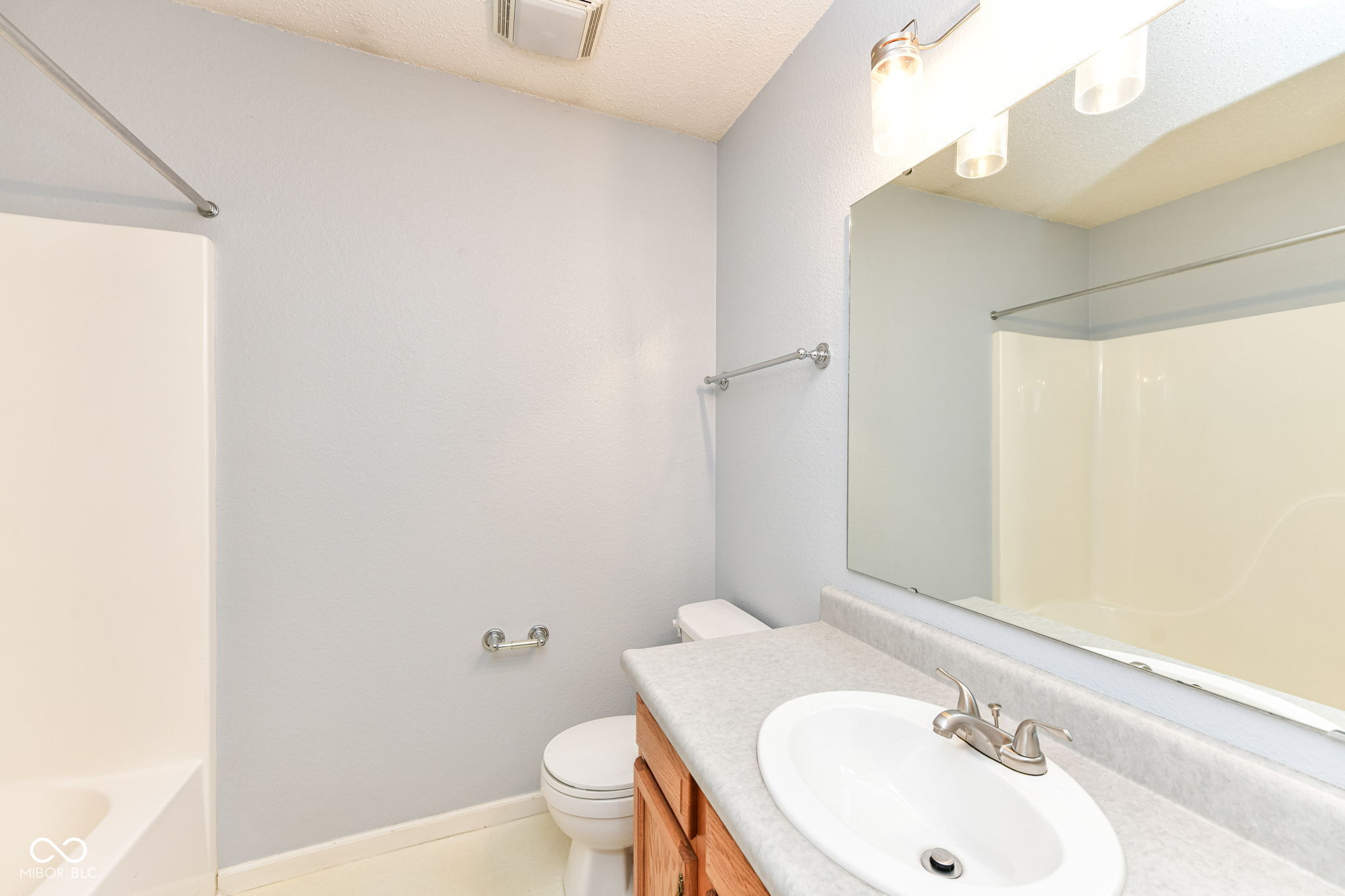 19304 Fox Chase Drive