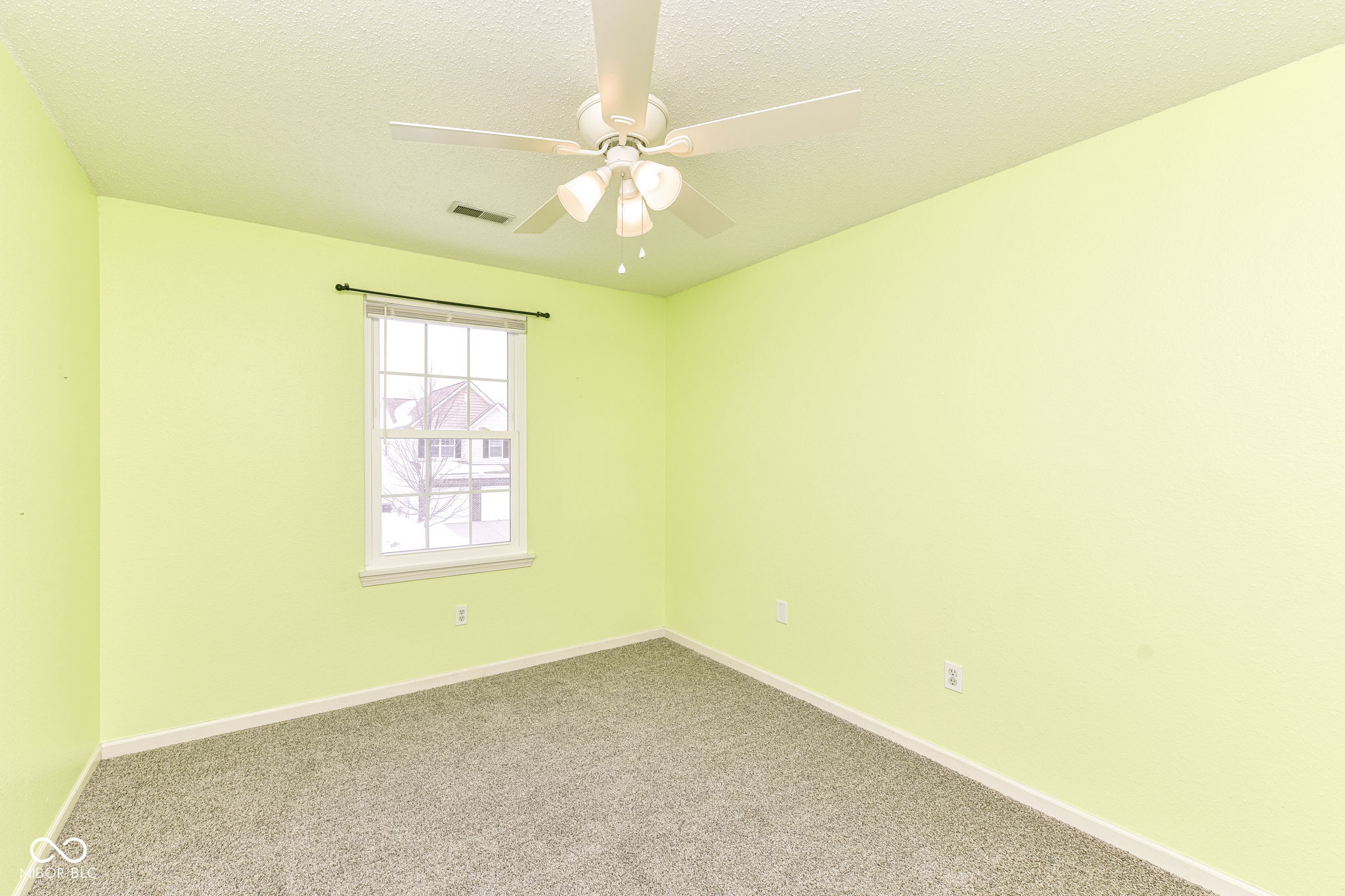 19304 Fox Chase Drive