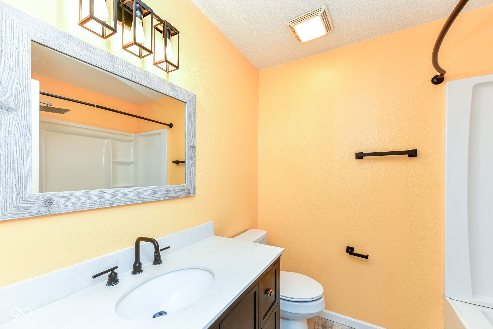 19304 Fox Chase Drive