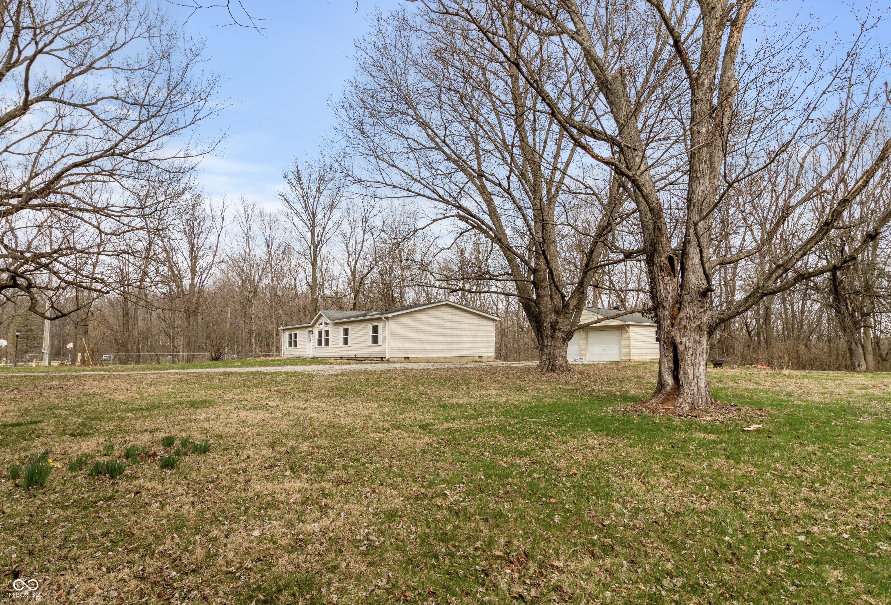 5835 Broyles Road