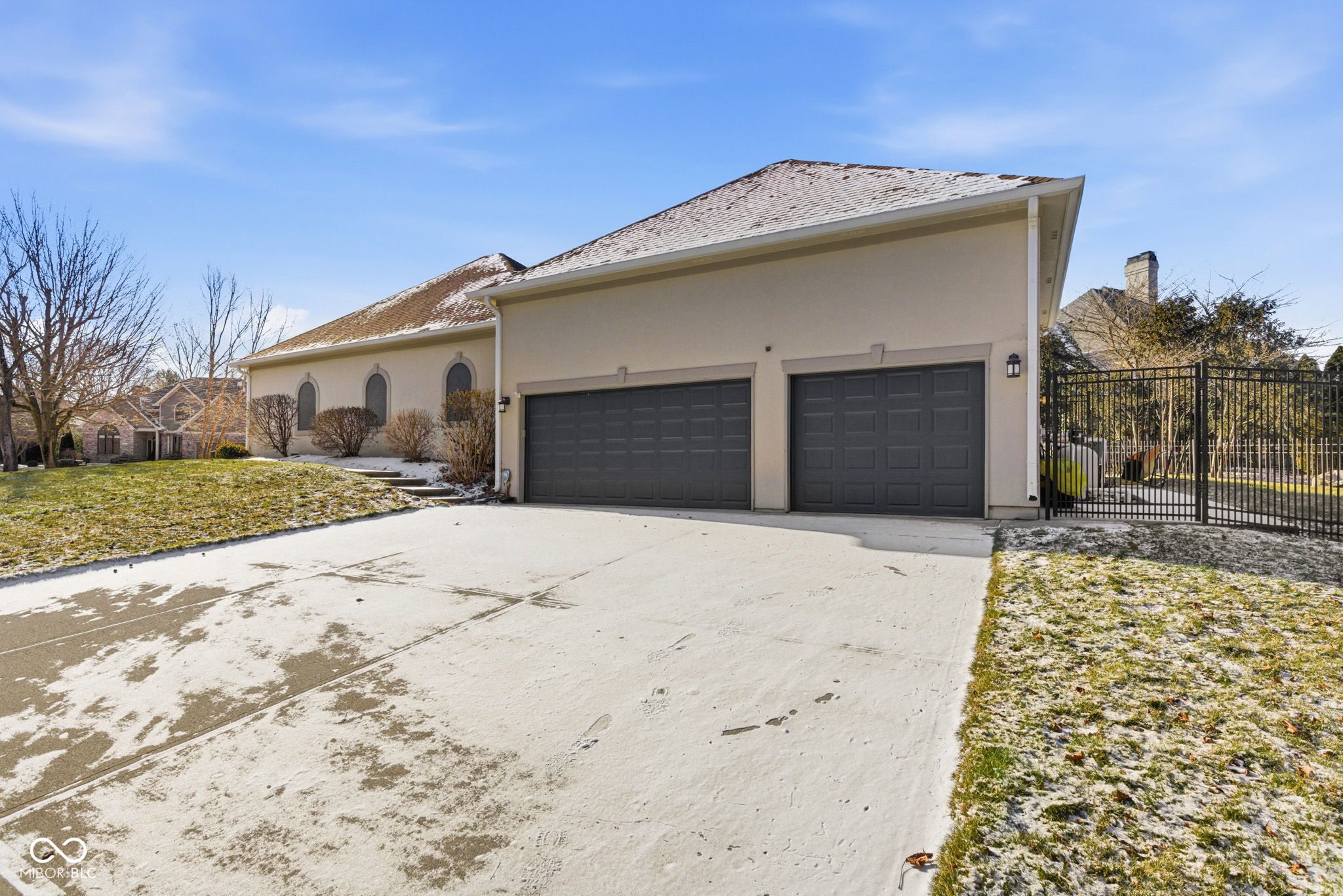 8826 Worthington Circle