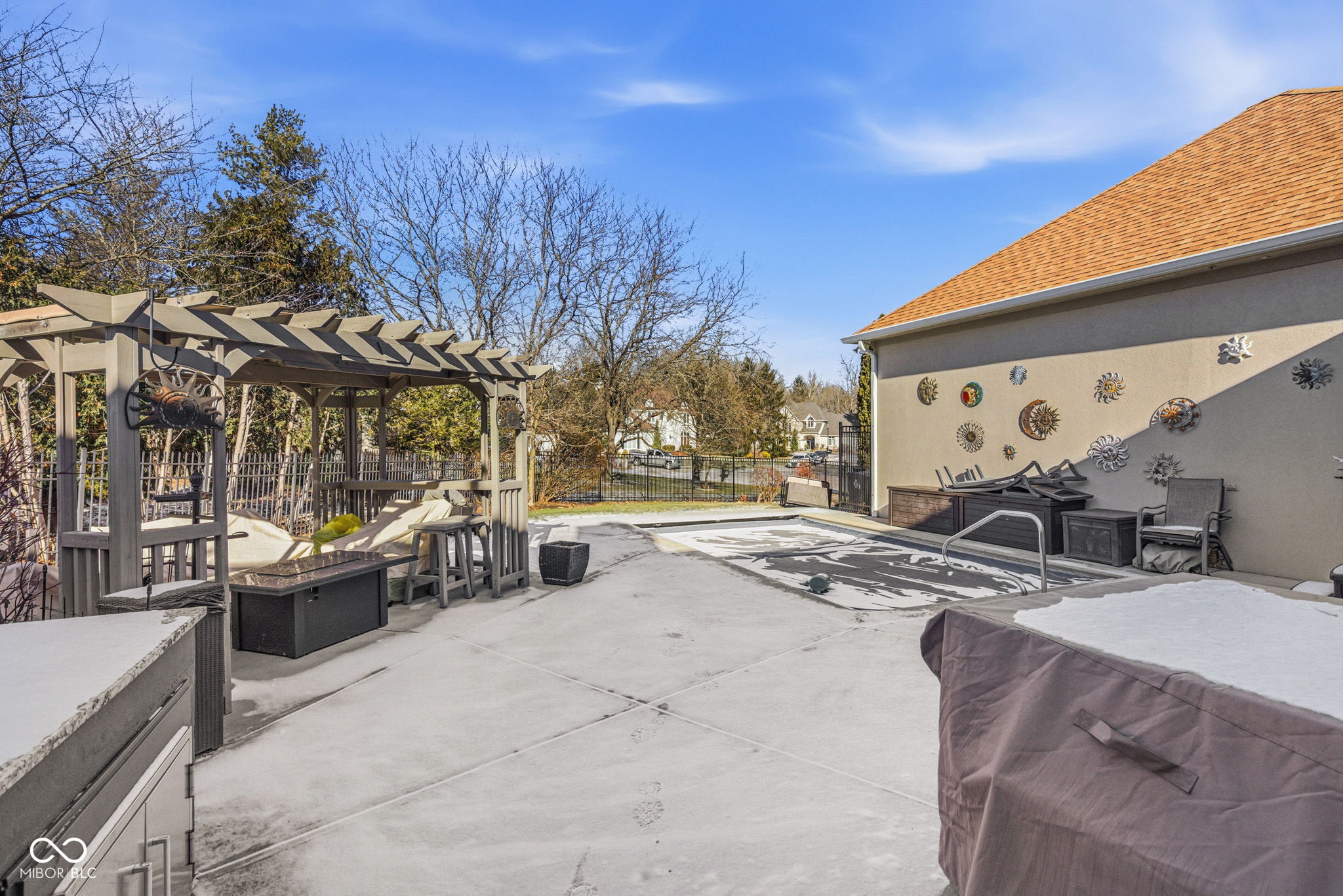 8826 Worthington Circle