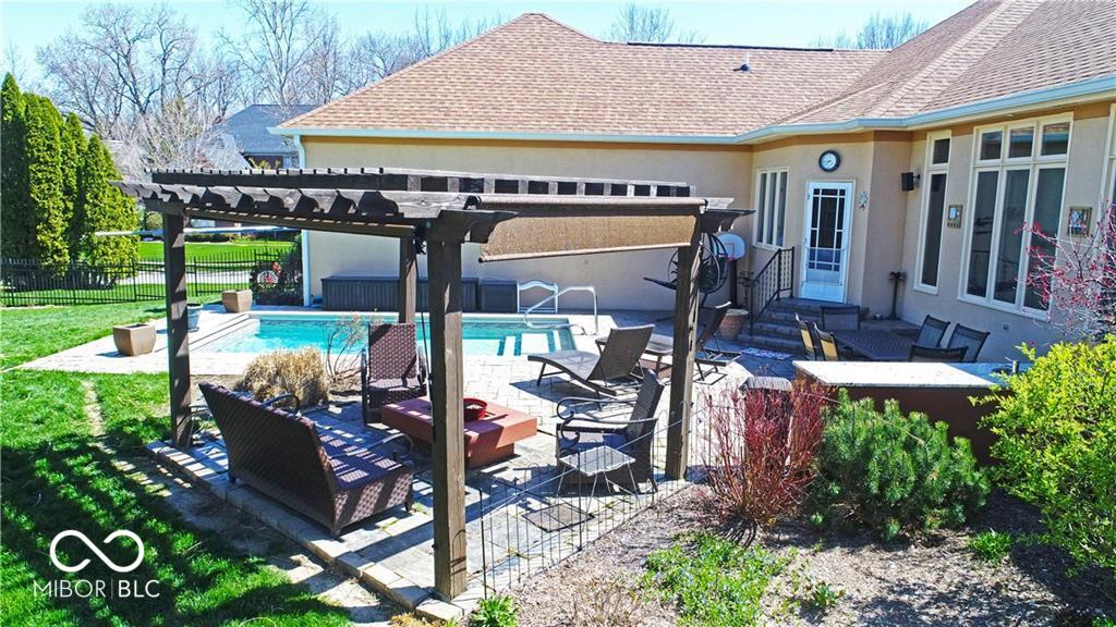 8826 Worthington Circle