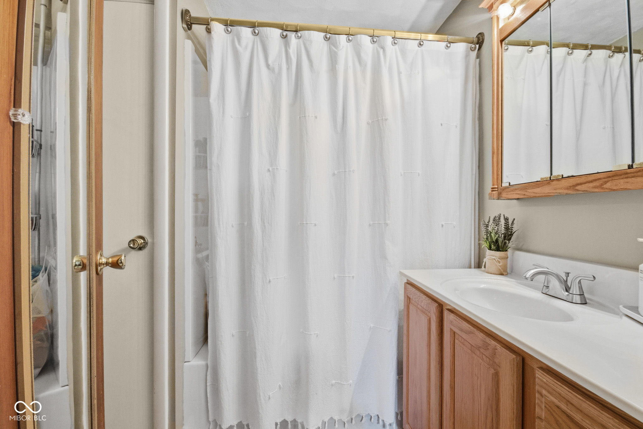 2565 S Indianapolis Road