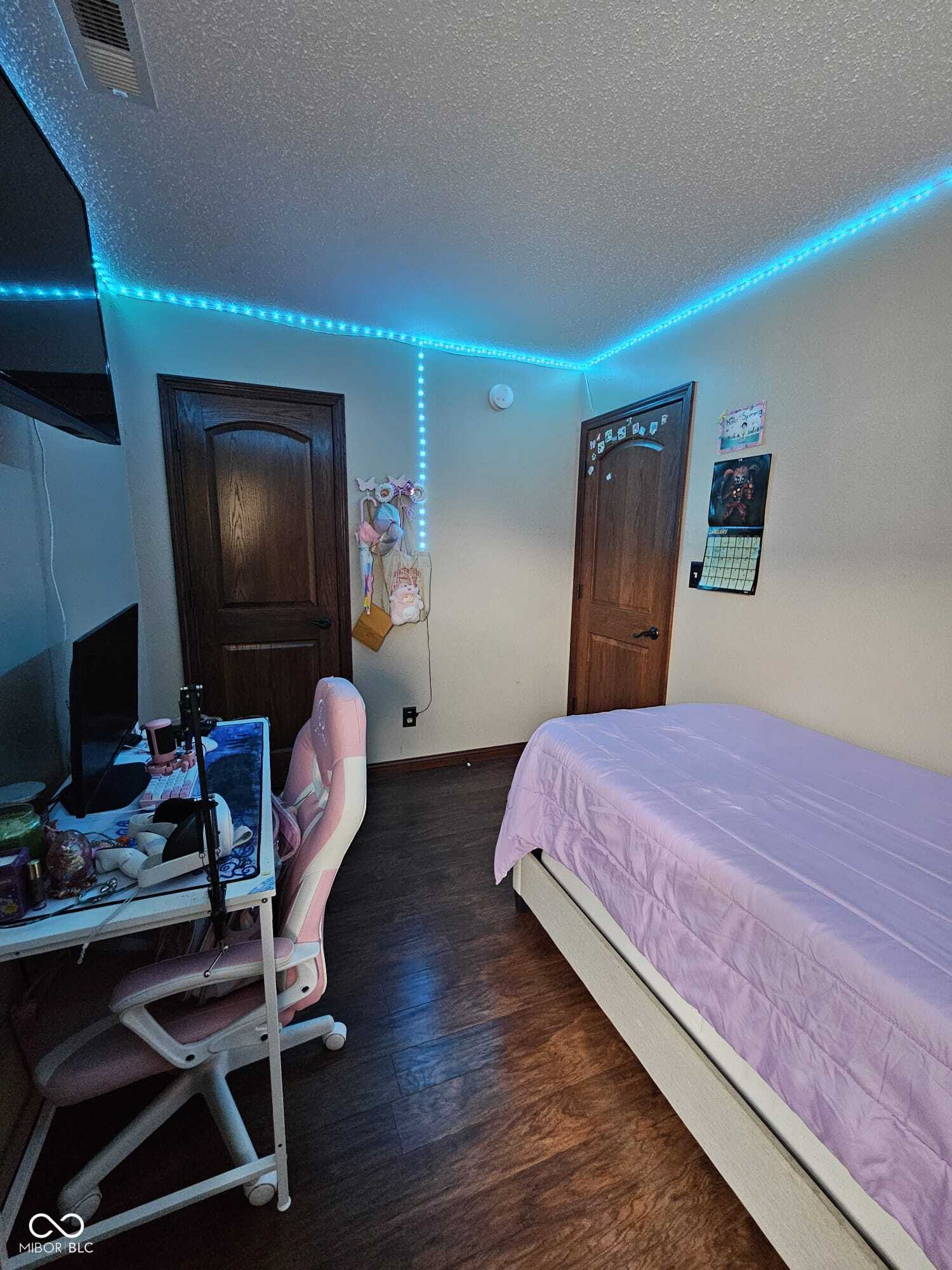 5406 Cradle River Court