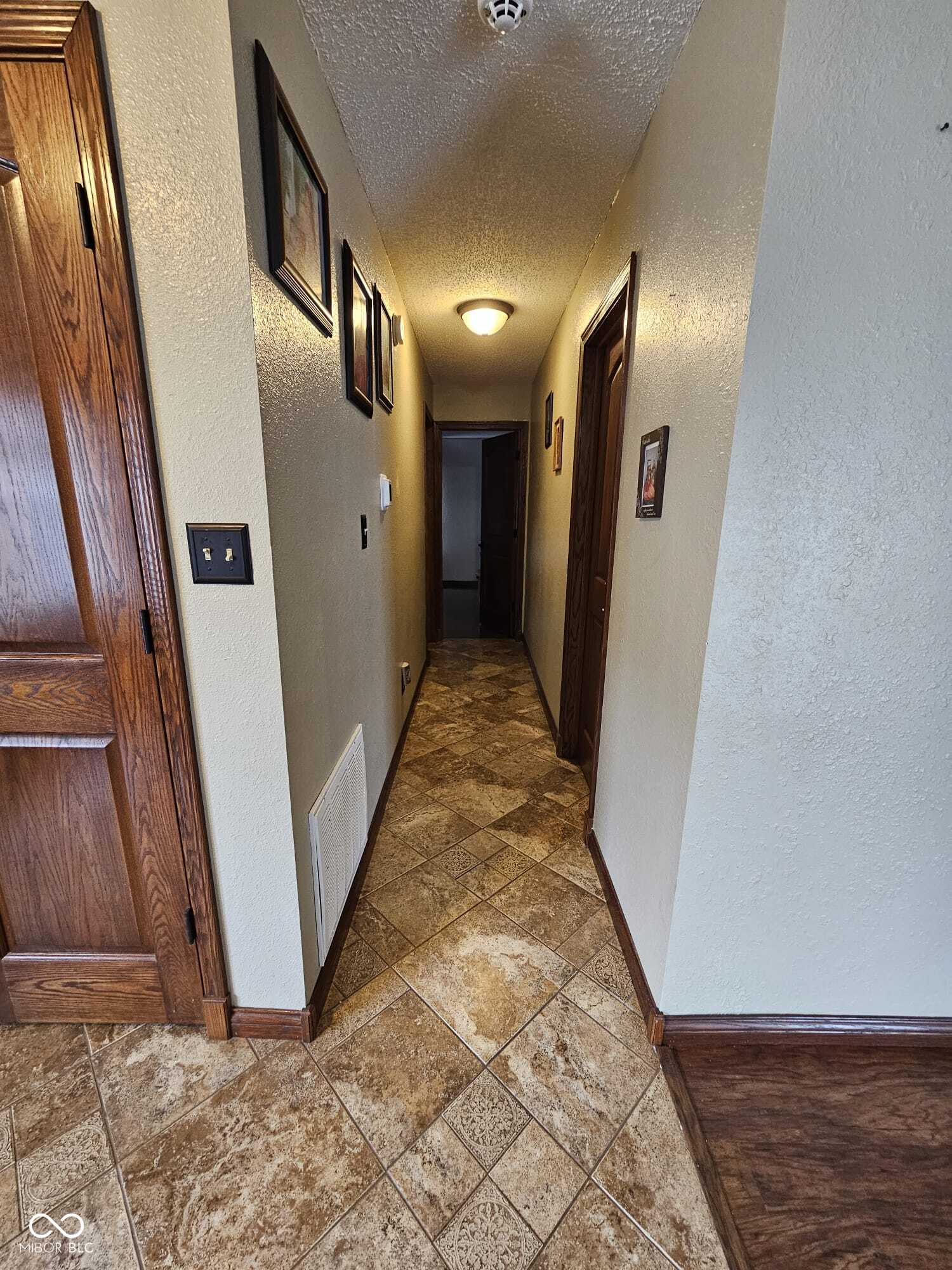 5406 Cradle River Court