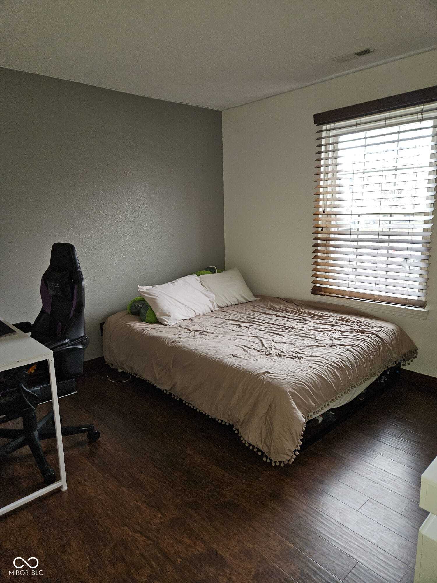 5406 Cradle River Court