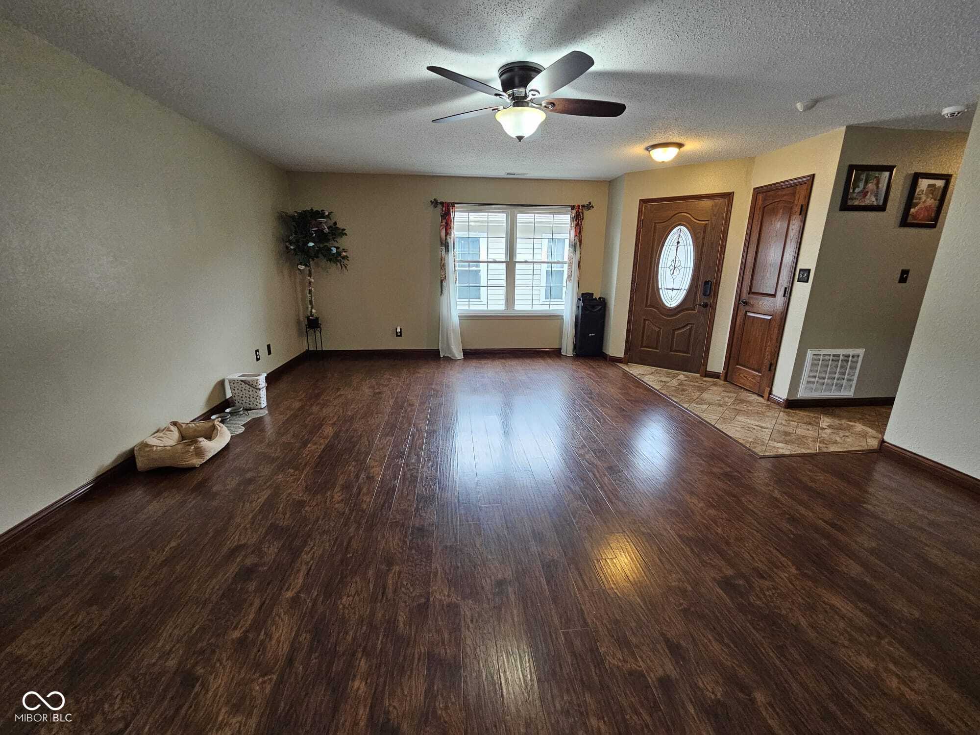 5406 Cradle River Court