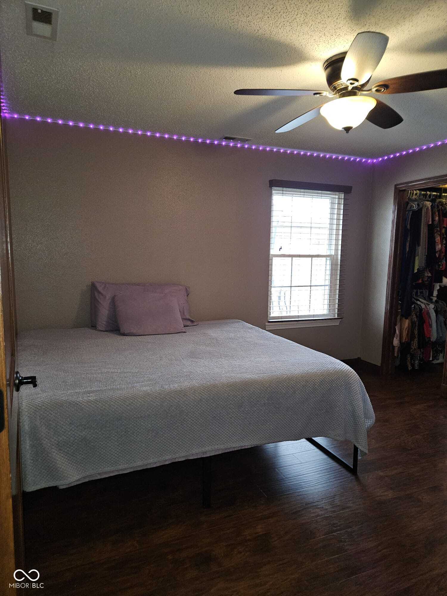 5406 Cradle River Court