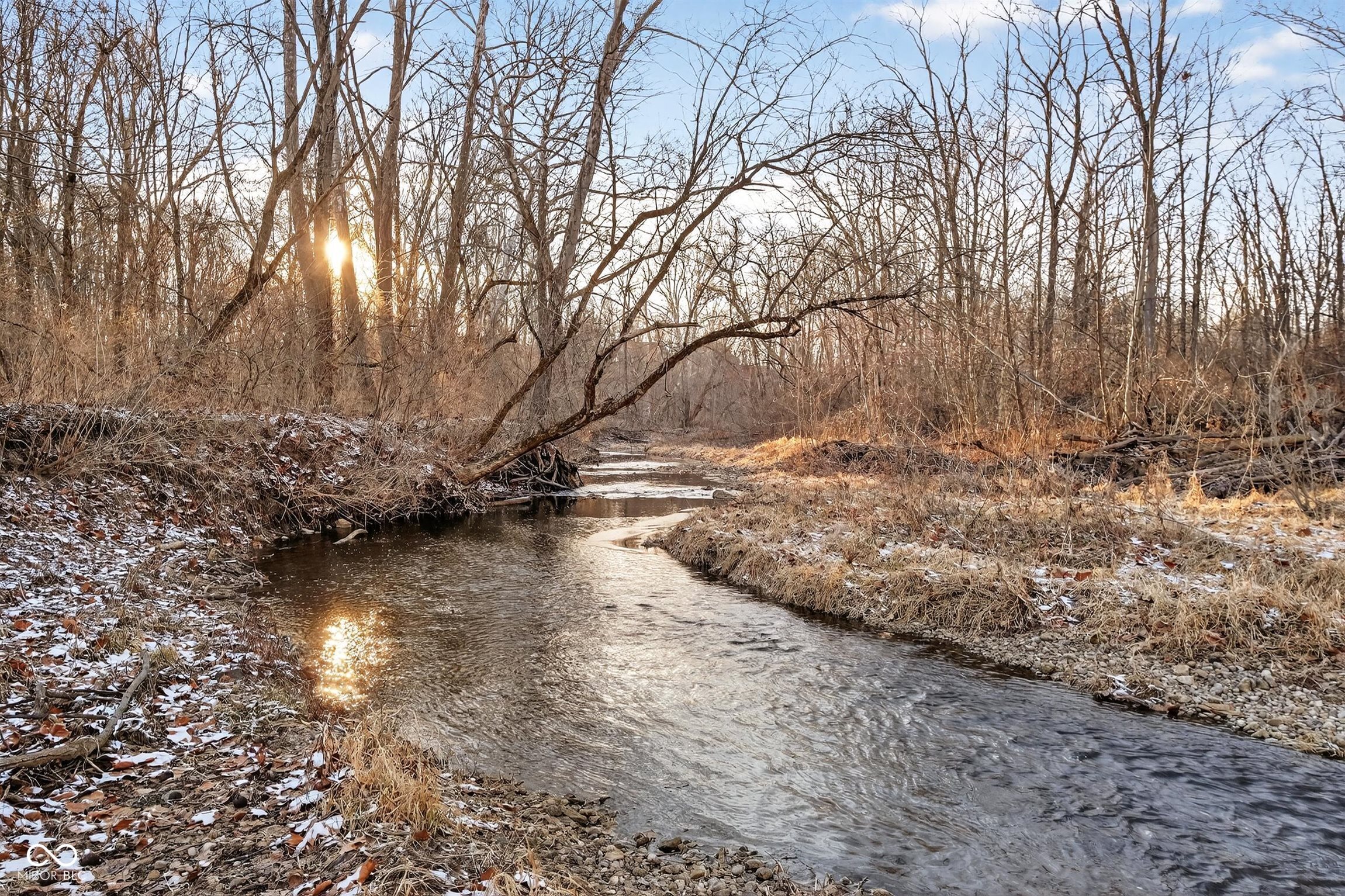 2594 E Traction Road