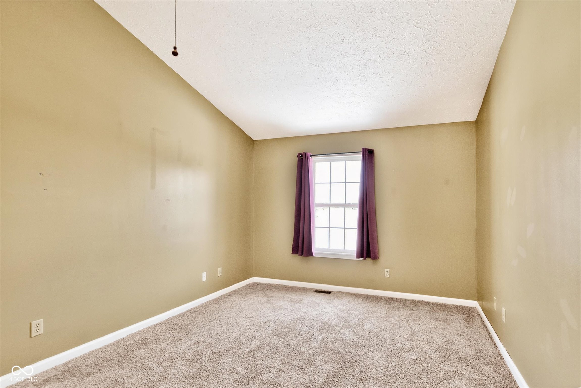 2114 Hannah Court