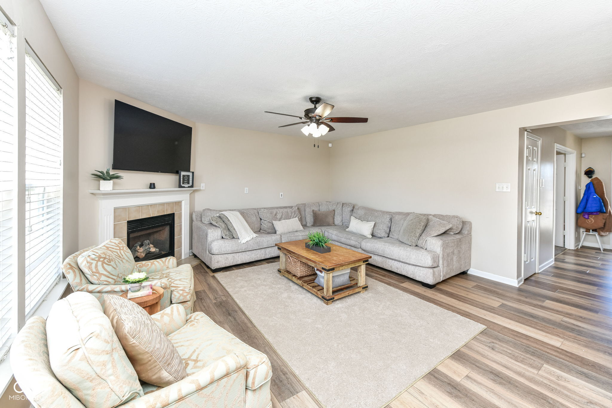 8888 N White Tail Trail