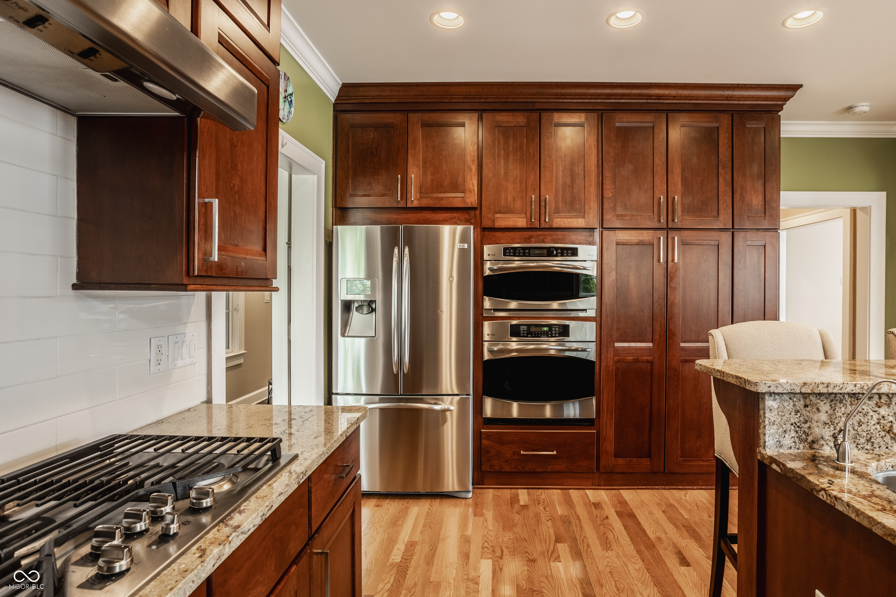 7599 N Meridian Street