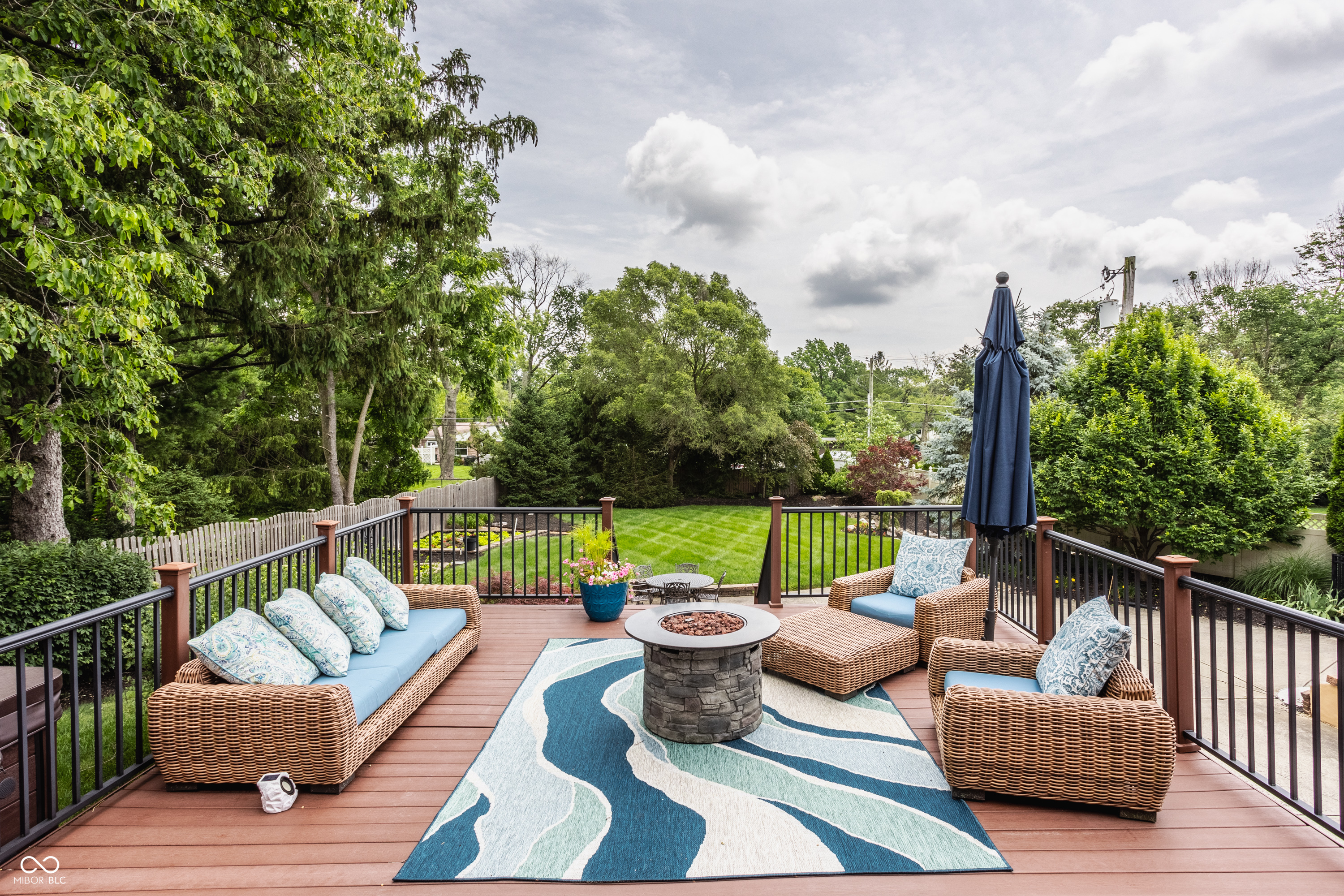 7599 N Meridian Street