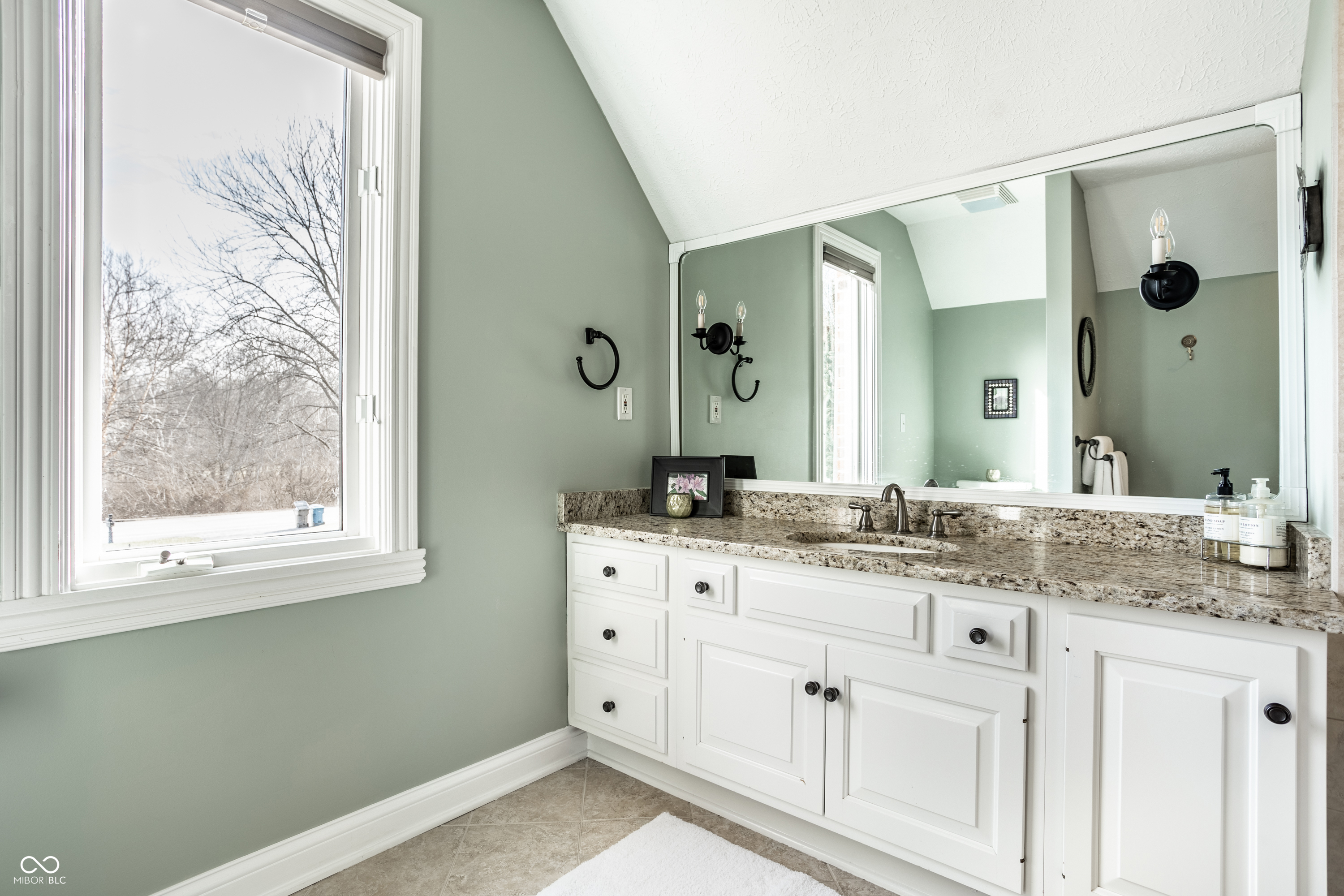 5760 E Fall Creek Parkway North Drive