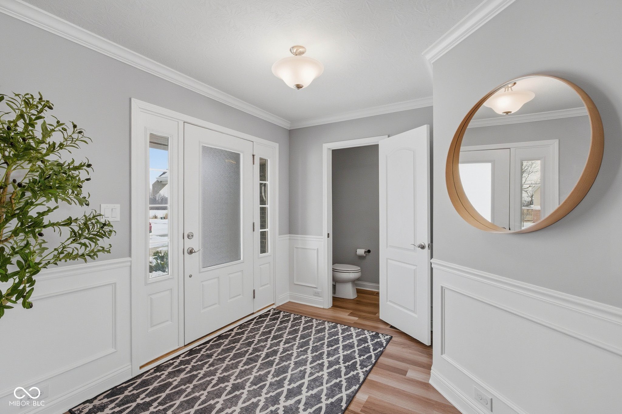 6680 Eagles Nest Lane