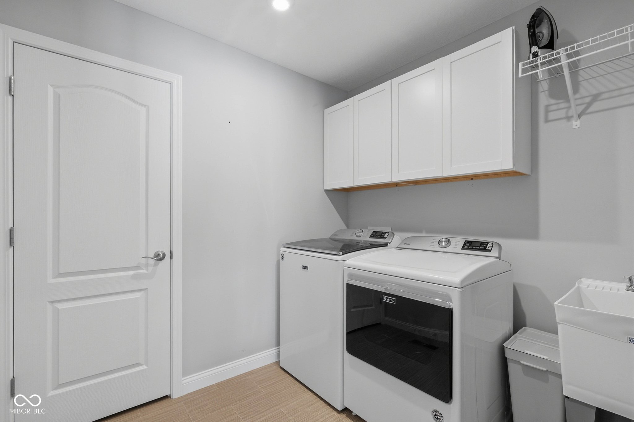 6680 Eagles Nest Lane