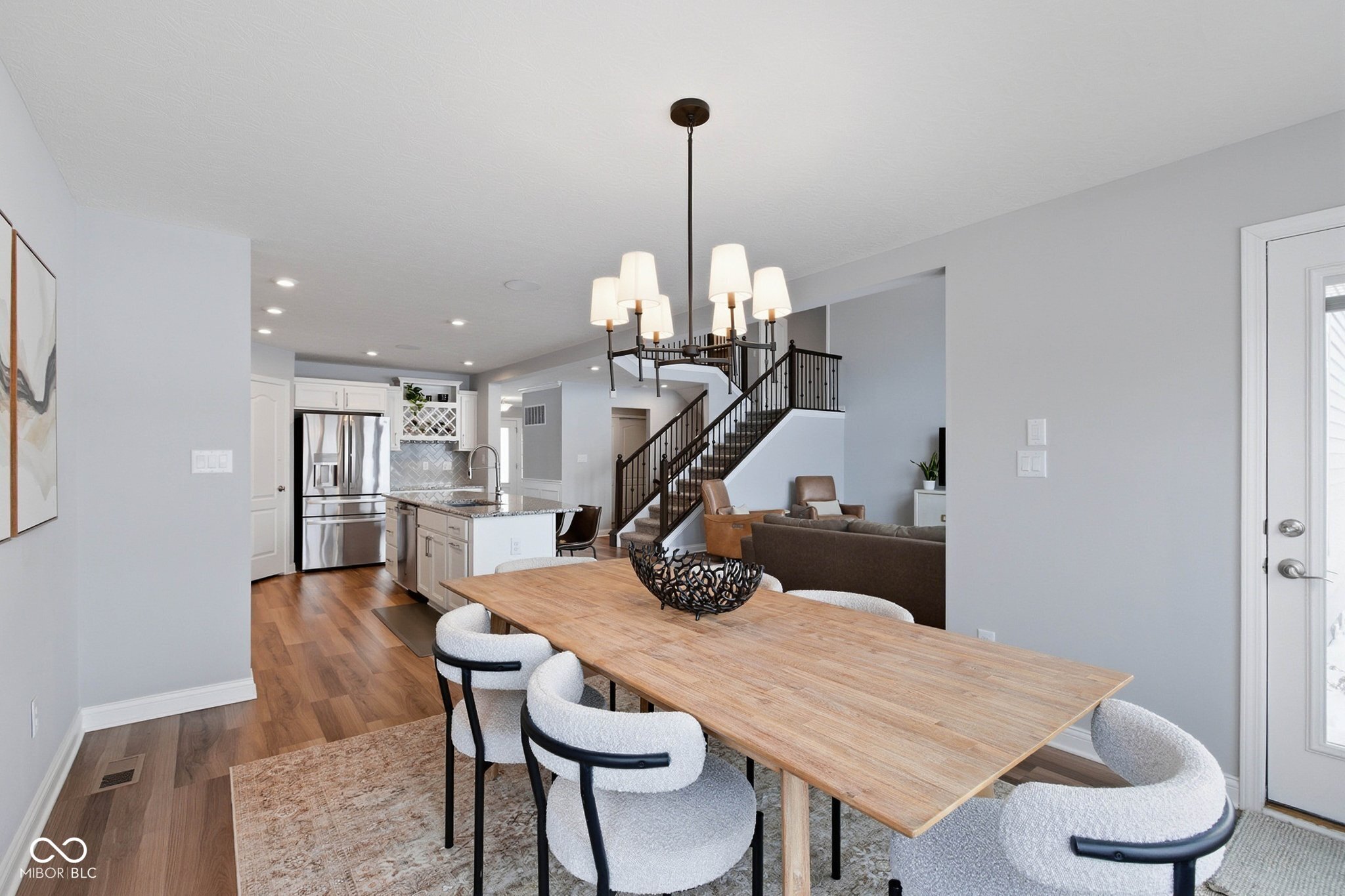 6680 Eagles Nest Lane