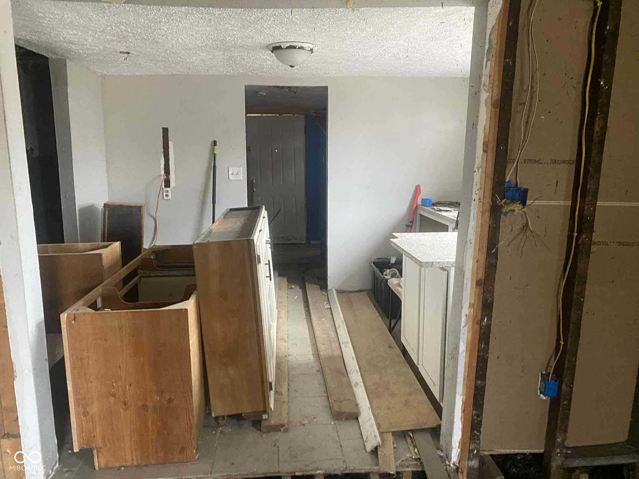 2803 N Butler Avenue