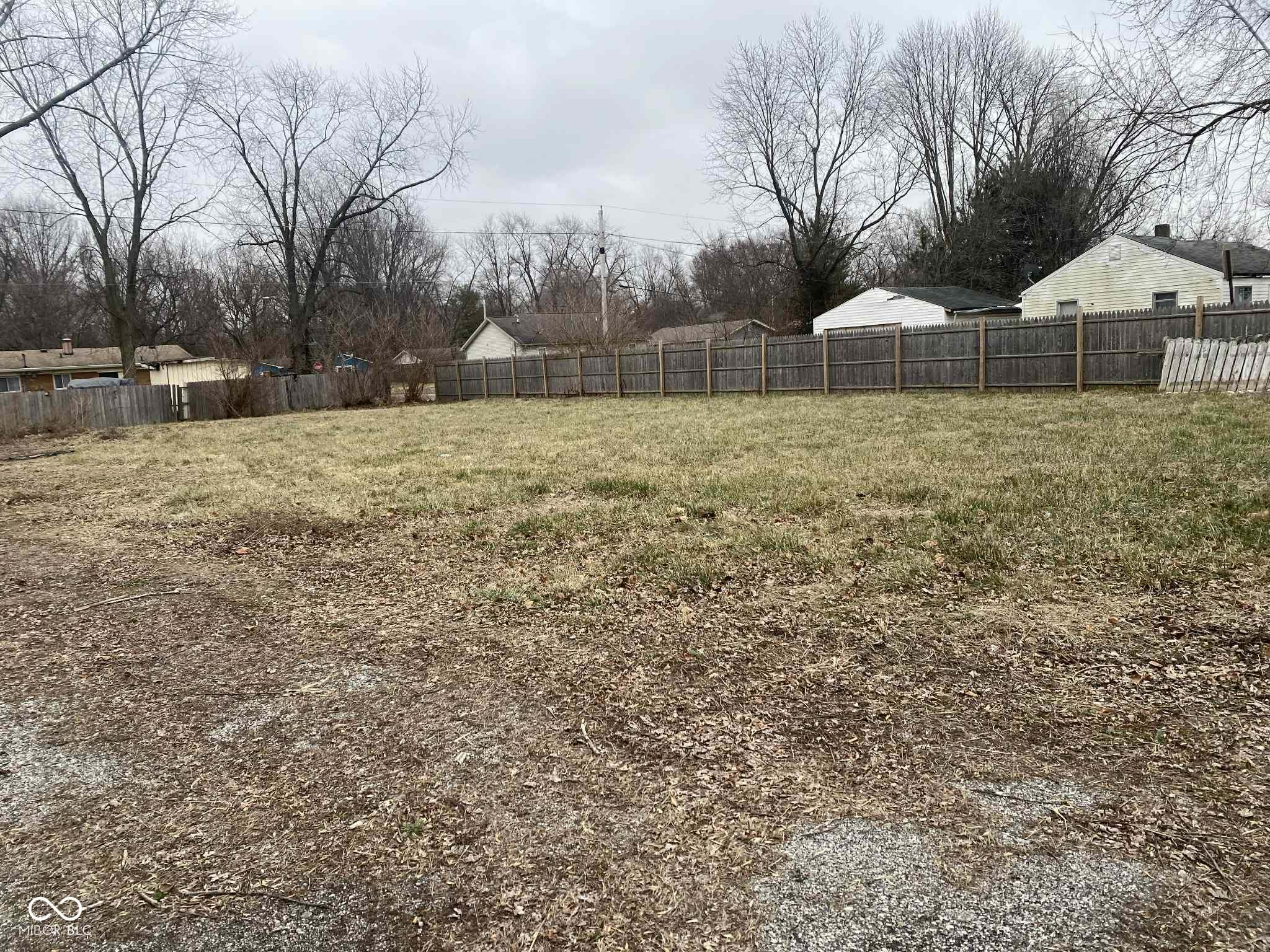 2803 N Butler Avenue