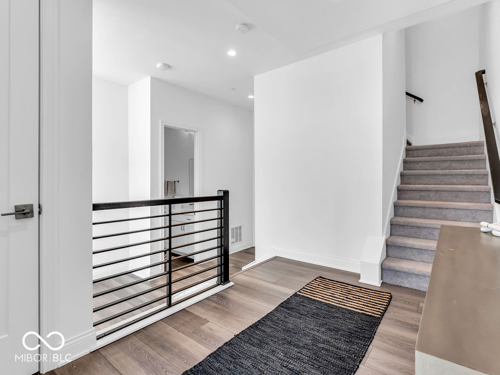 962 Berkhamsted Lane