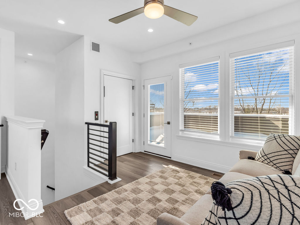 962 Berkhamsted Lane