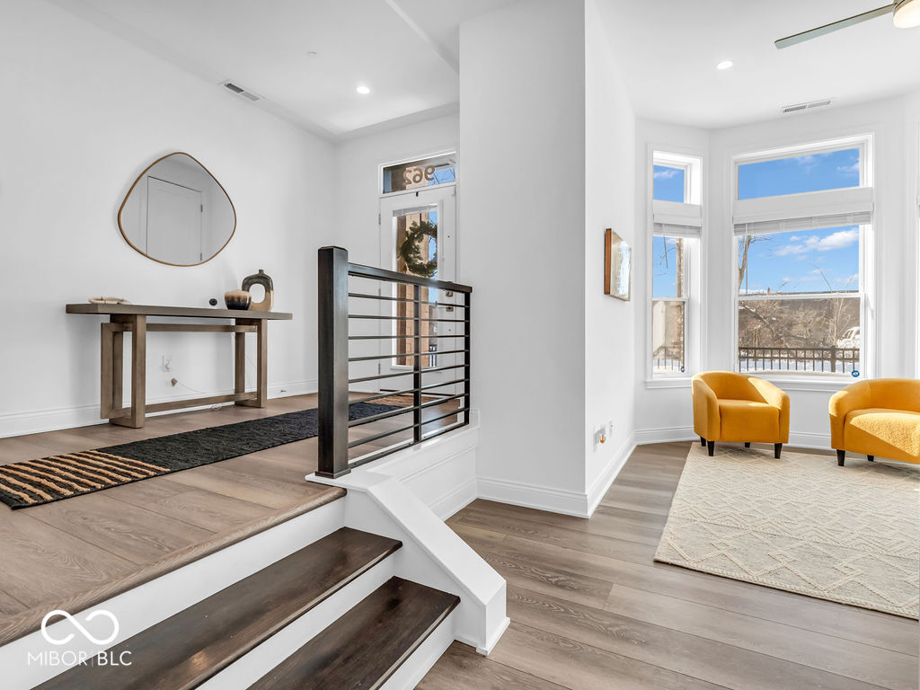 962 Berkhamsted Lane