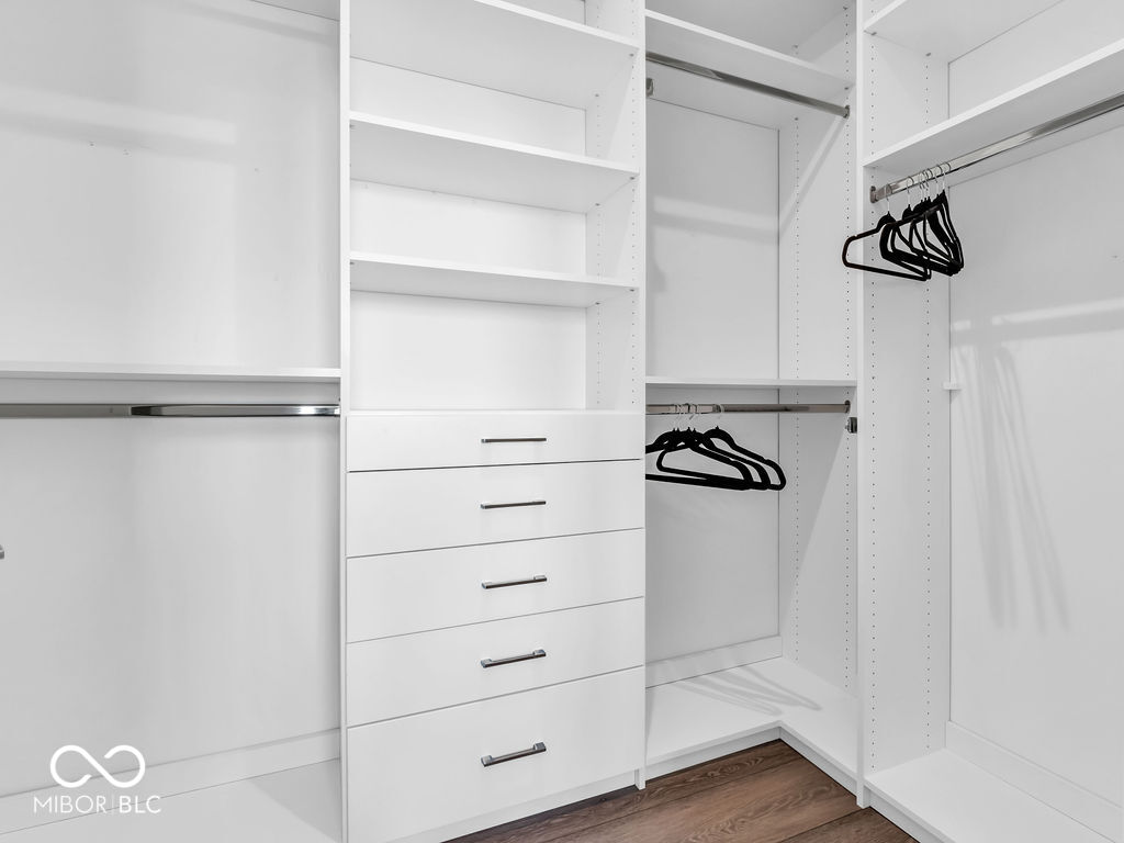 962 Berkhamsted Lane