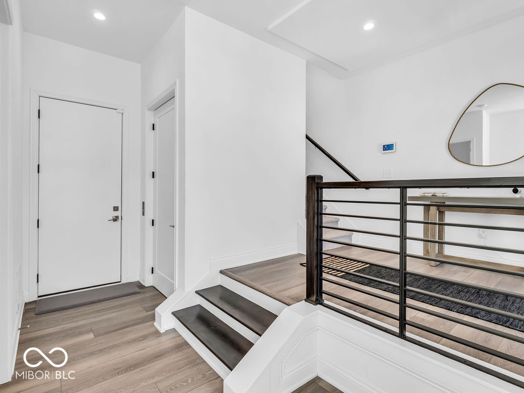 962 Berkhamsted Lane