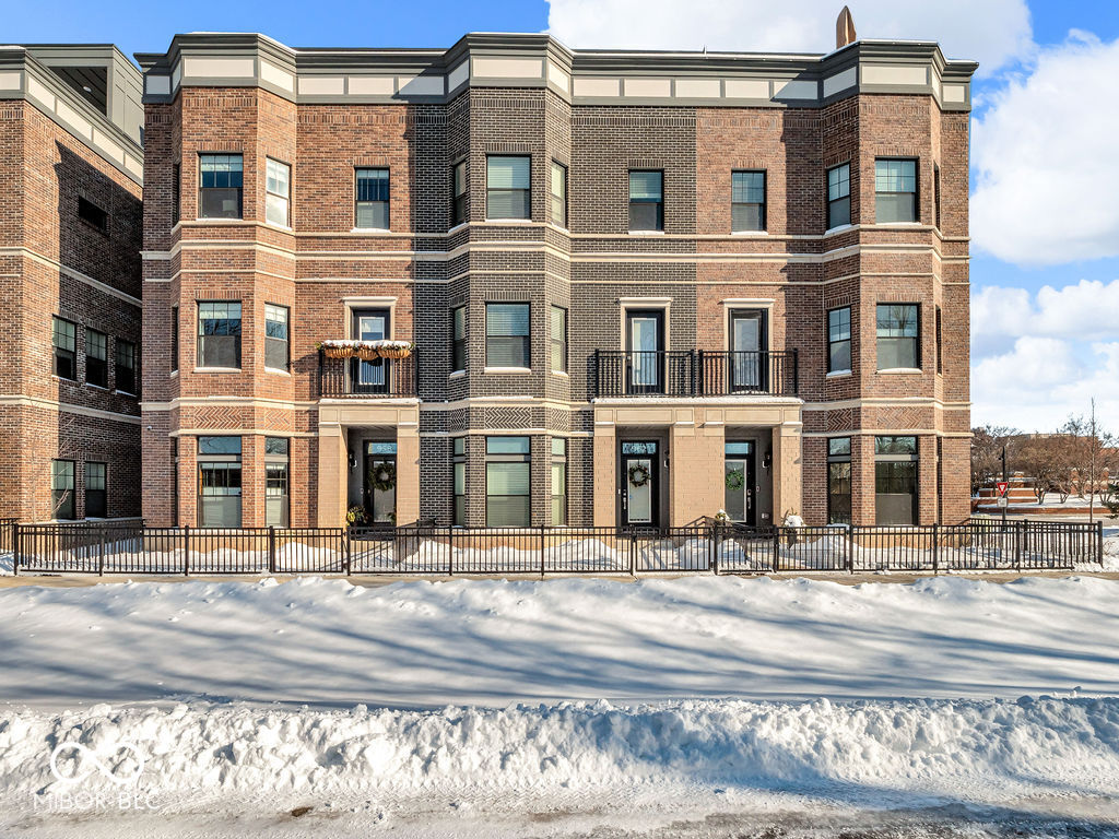 962 Berkhamsted Lane