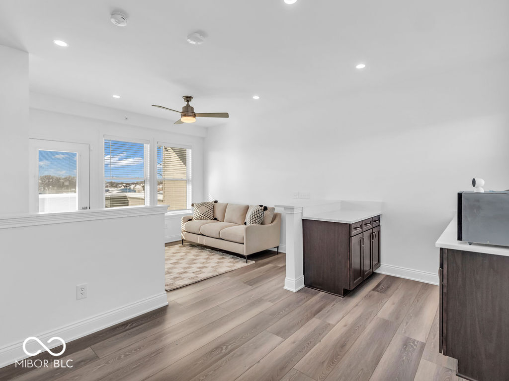 962 Berkhamsted Lane